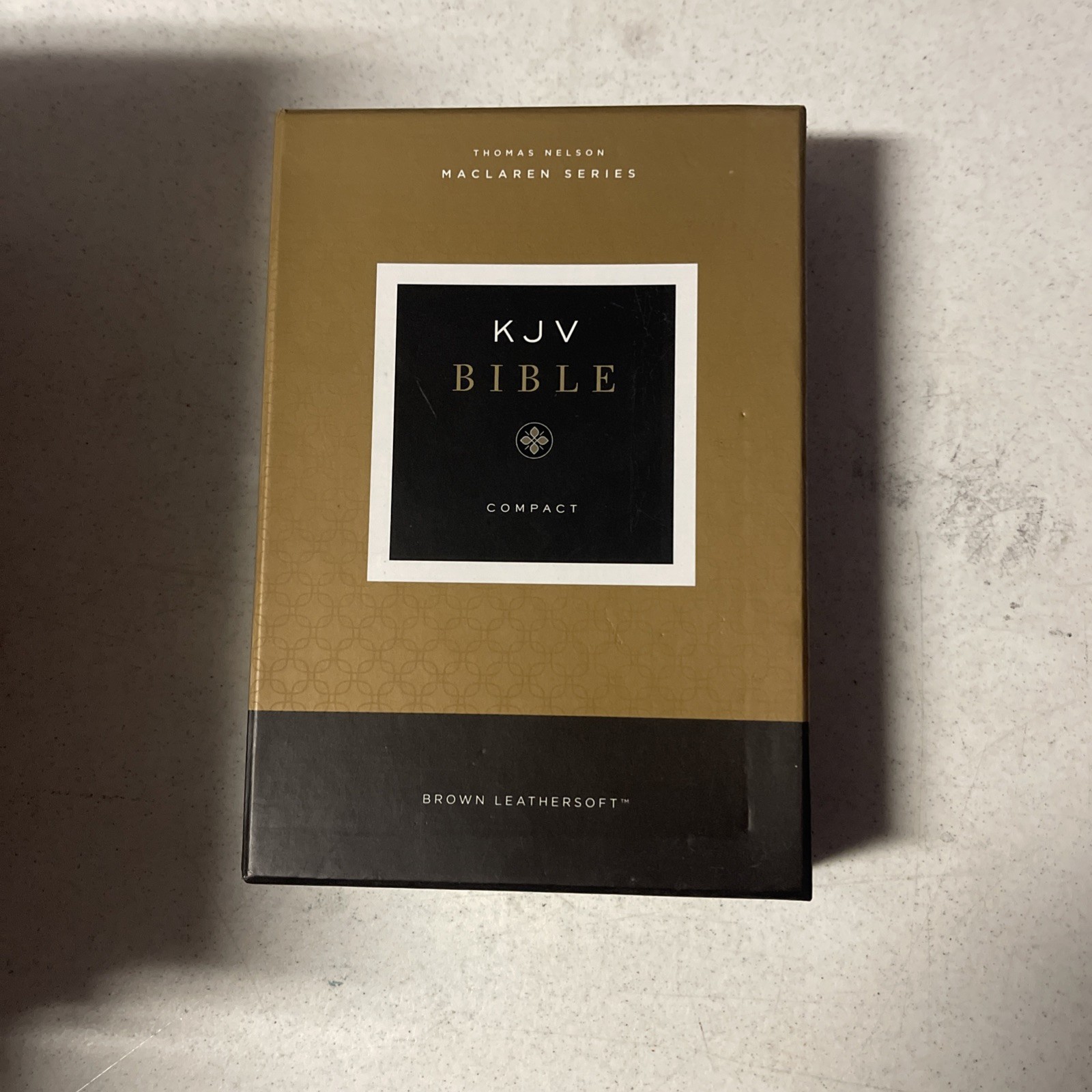 KJV Holy Bible : Compact, Brown Leathersoft, Comfort Print: Maclaren Series