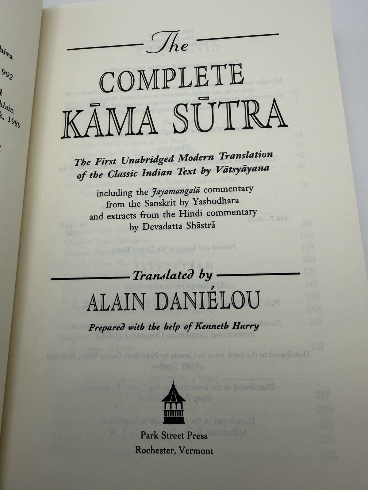 The Complete Kama Sutra Alain Daniélou PB Park Street Press 1994 Very Good