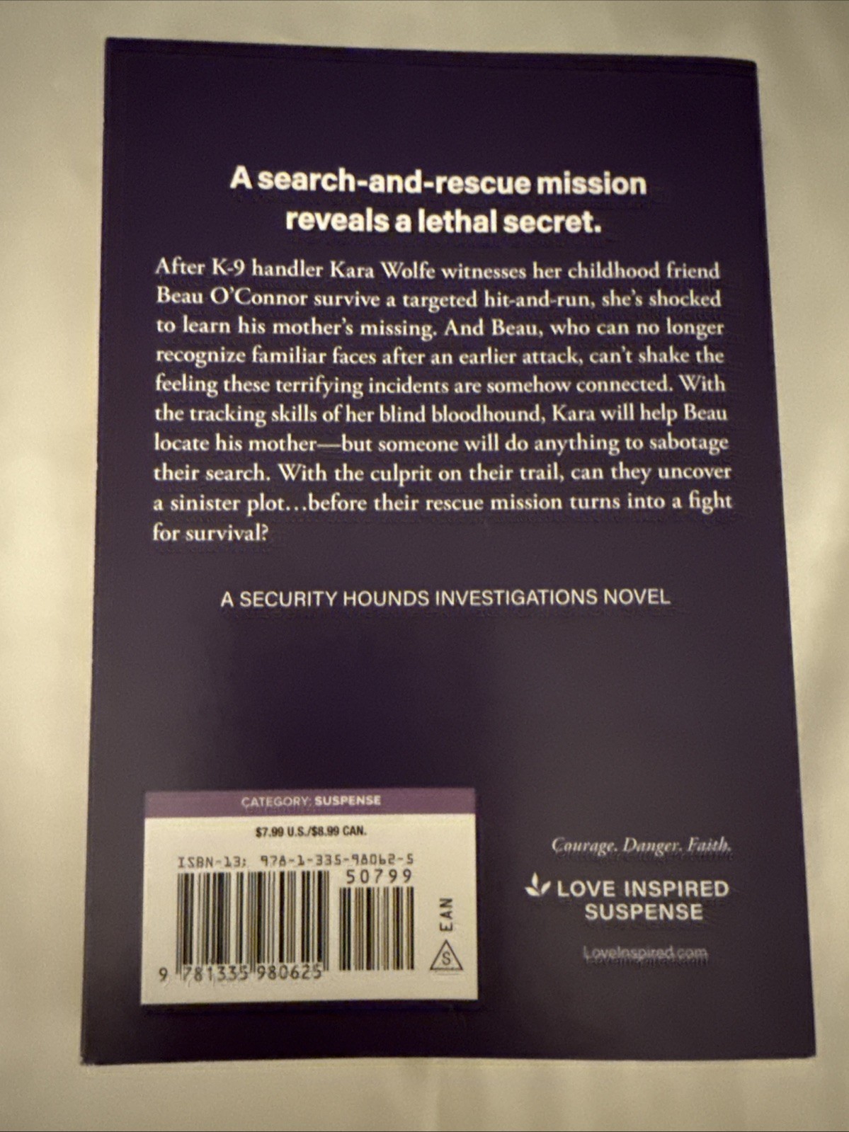 Following the Clues by Dana Mentink (2025, Trade Paperback)