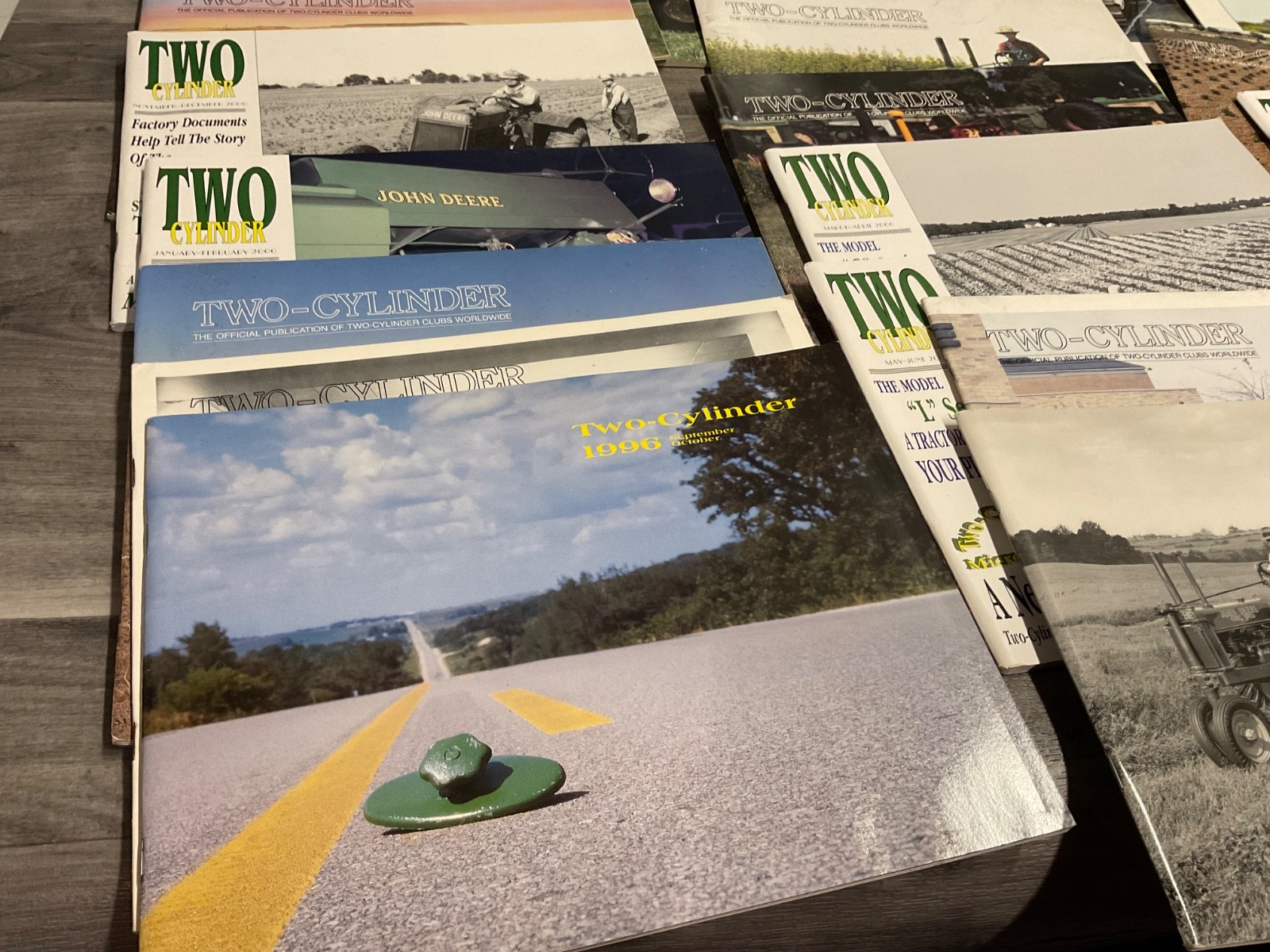 Two-Cylinder Magazine John Deere Tractor Multi Year Lot 25 Total Vintage