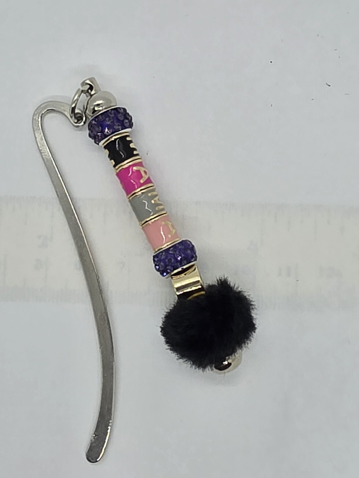 Beaded Bookmark Handcrafted Mama BEAR W/ faux Fur & Rhinestones 3.4″ In. Long.