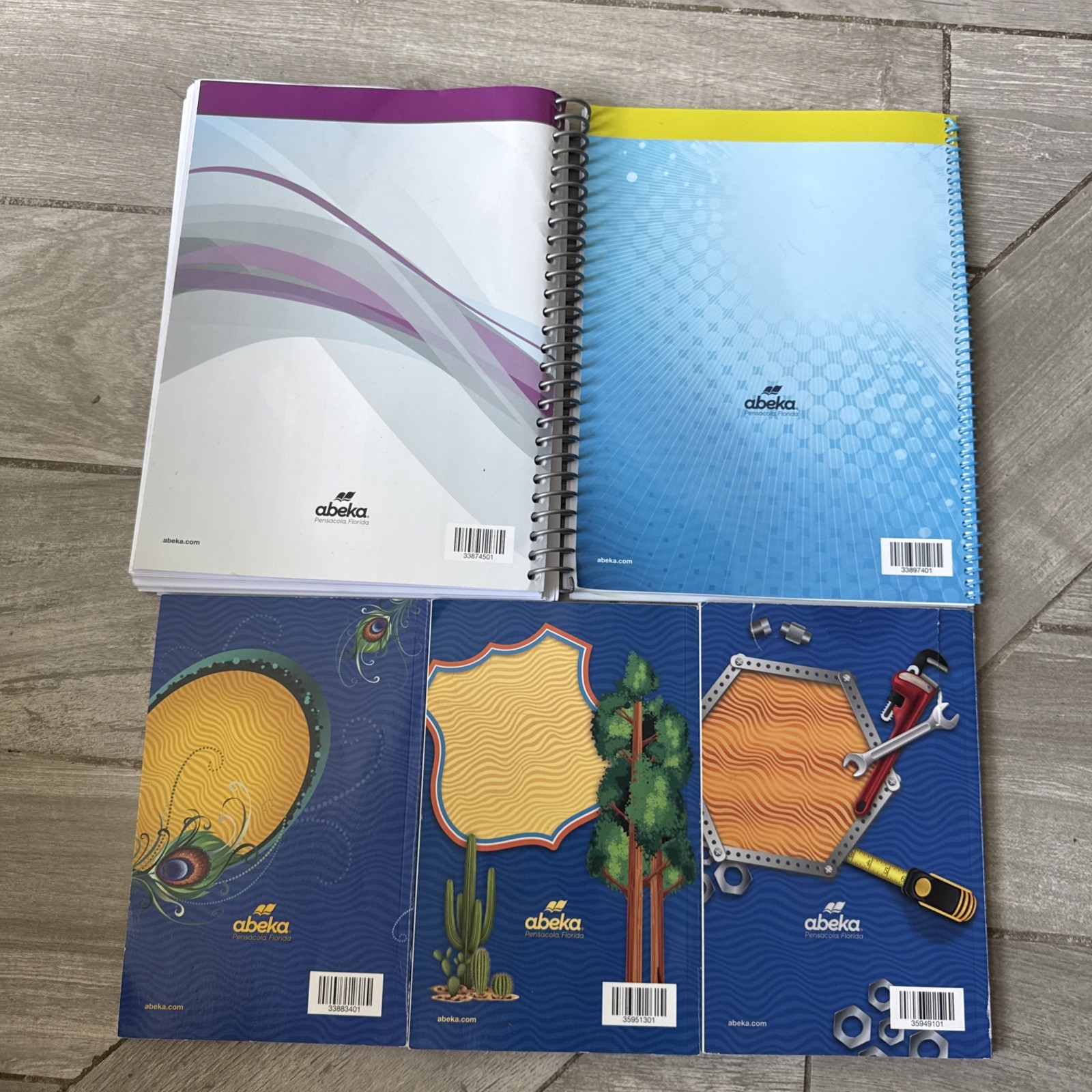 A Beka 4th Grade Reading Teacher/Answer Keys And 3 Readers Gifts And Gadgets