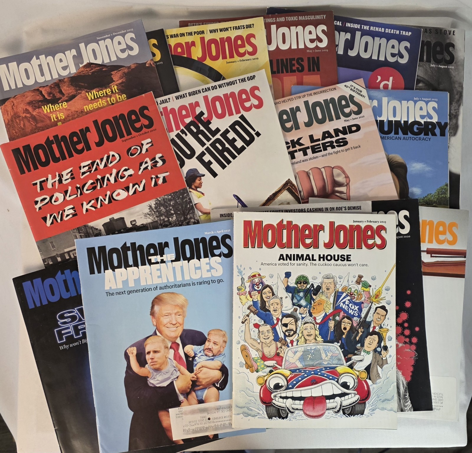 Mother Jones Magazine – Lot Of 17 Issues from 2019-2023 5 Trump Covers