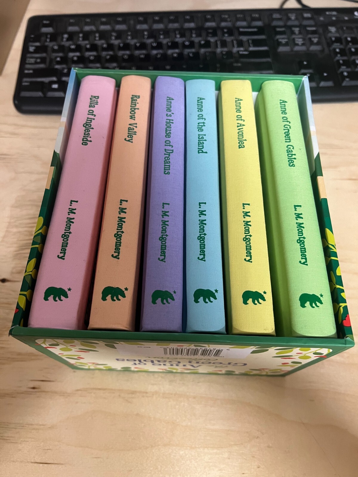 The Anne of Green Gables Collection: 6 Book Set (Journal is Missing) Box Set
