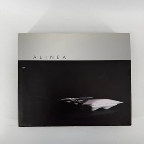 Alinea Cookbook Grant Achatz Hardcover Ten Speed Press 2008 Molecular Gastronomy