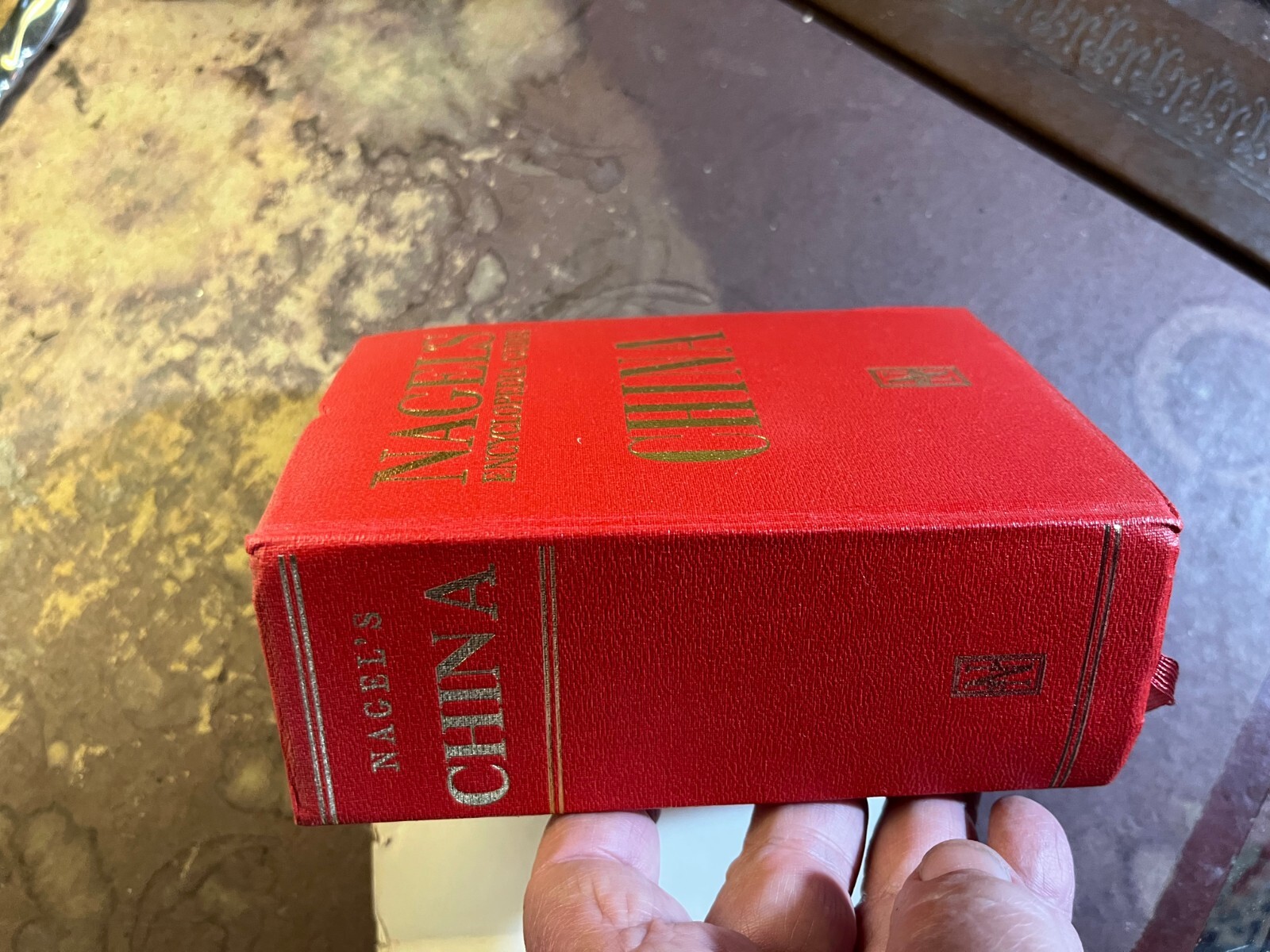 China Nagel’s Encyclopedia Guide 1968 edition, 1500 pages