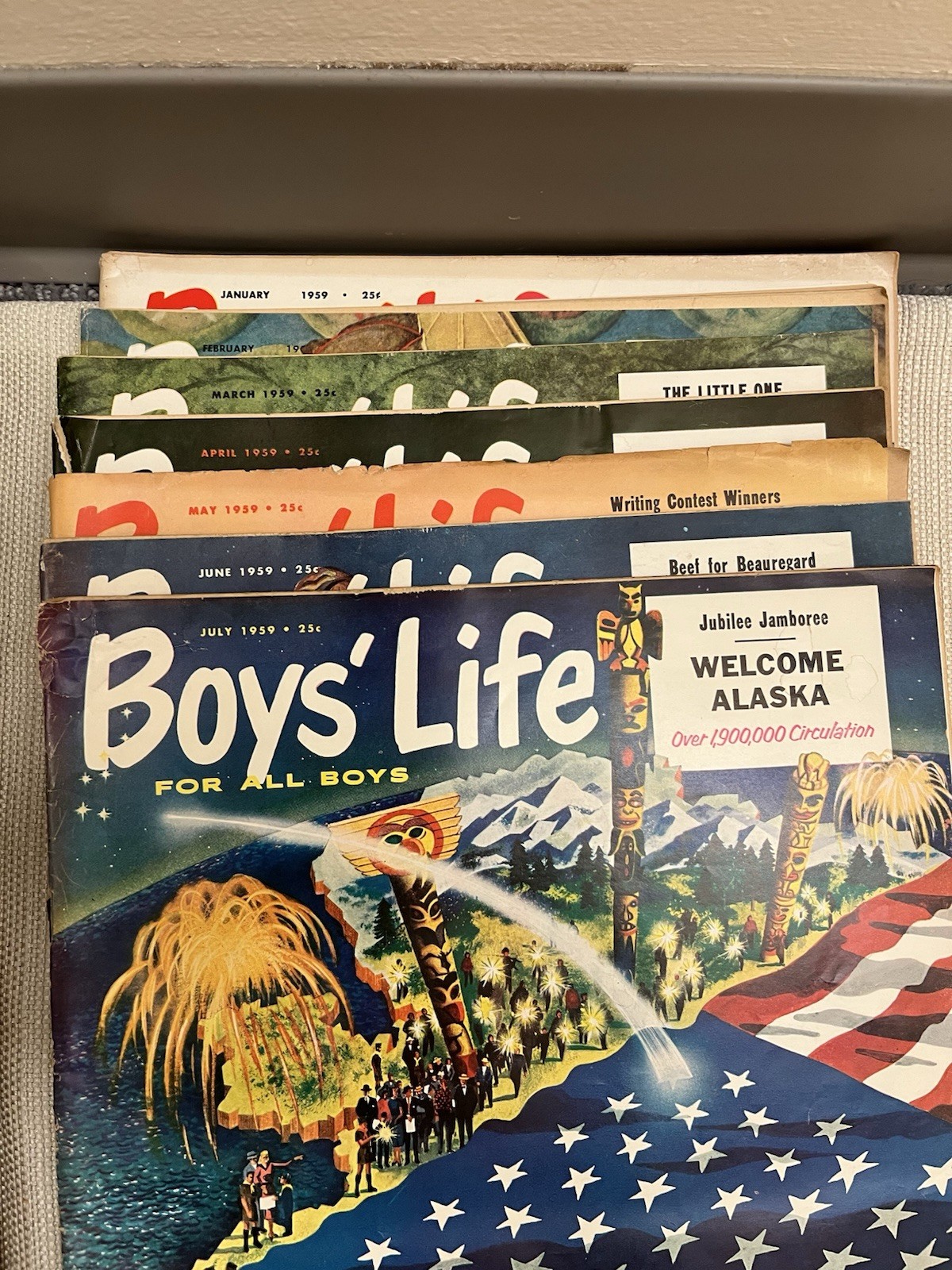 Vintage Lot of 1958- 1959 Boys Life Magazines Lot of 17
