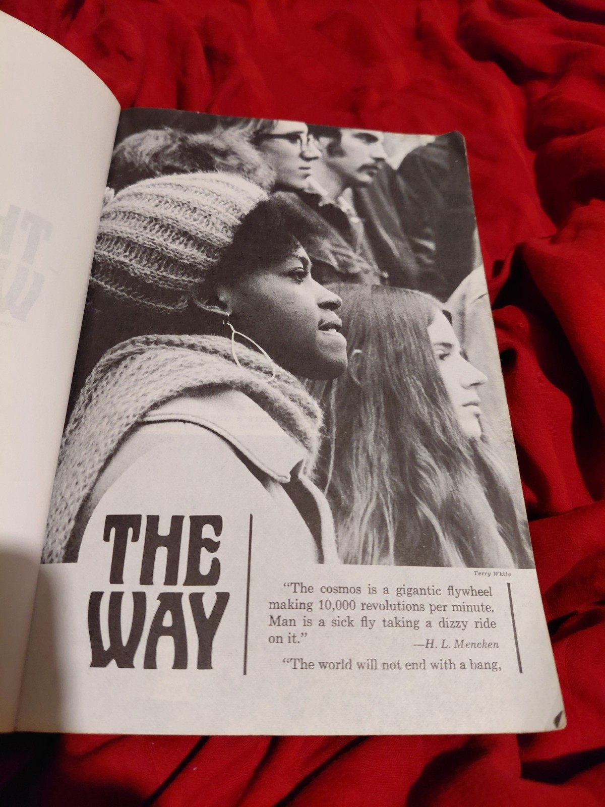 The Way The Living Bible Illustrated Tyndale Green Paperback 1977 Vintage