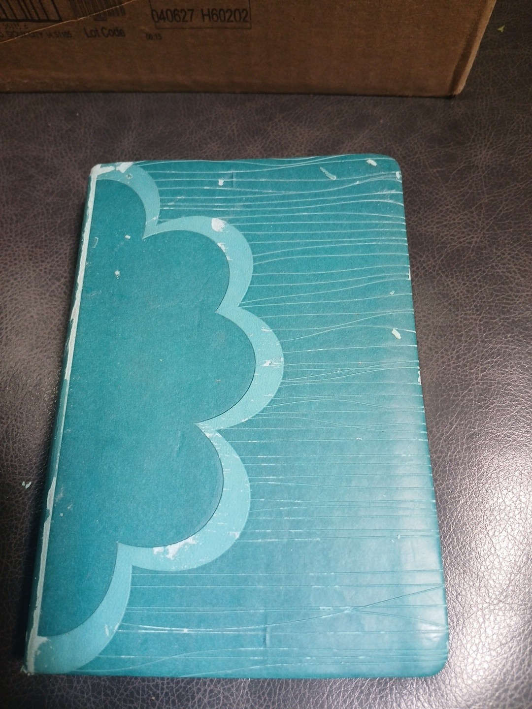 NIV Compact Bible 2011 Teal Italian Duo-Tone Leathersoft 6.5 x 4 x 1.5″