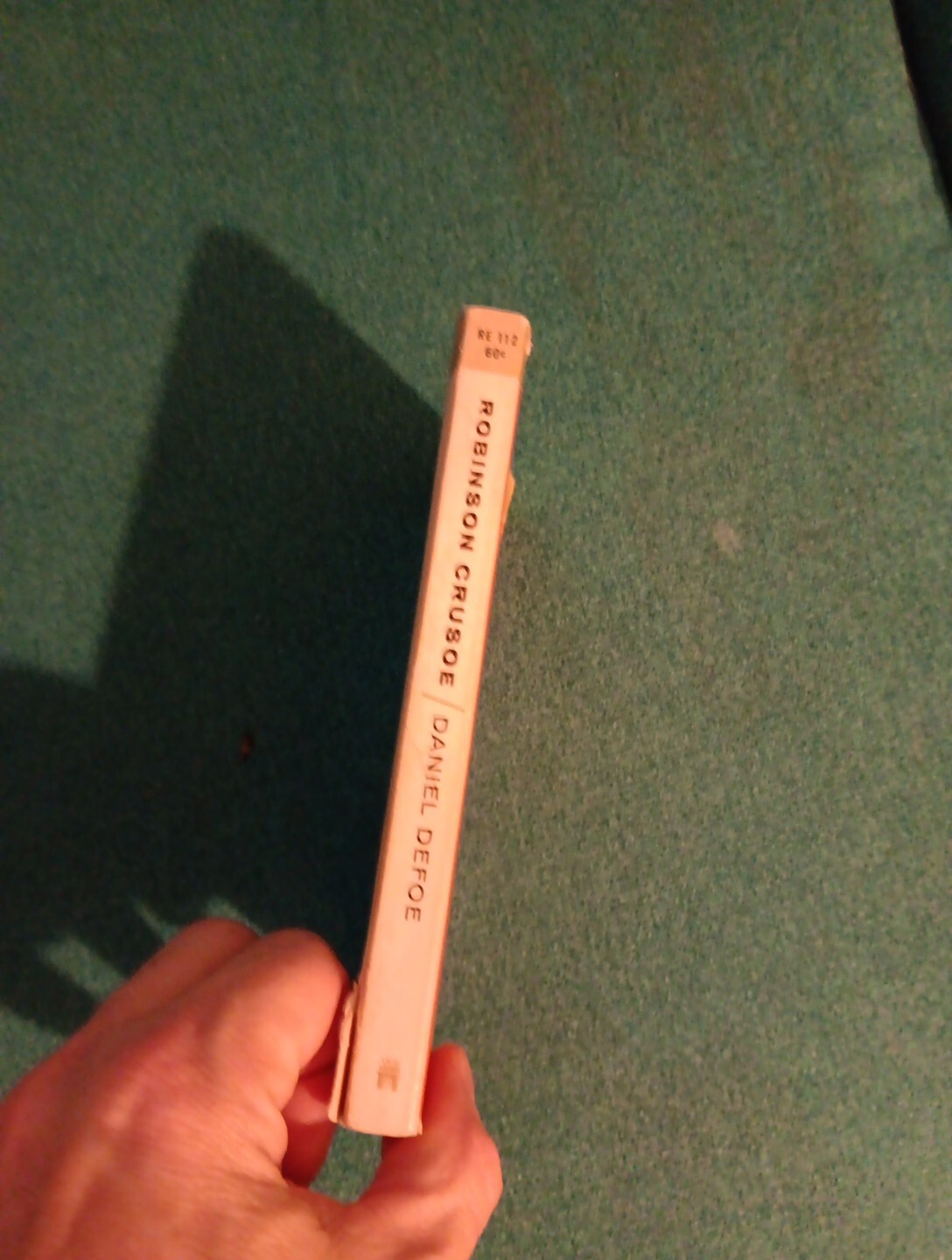 ROBINSON CRUSOE-Daniel Defoe- Washington Square Press- 3rd printing- 1968