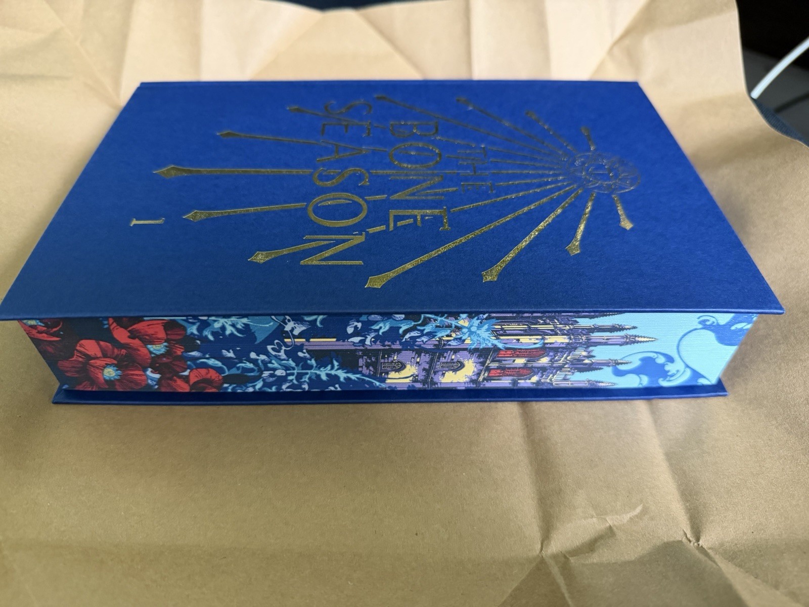 Broken Binding The Bone Season by Samantha Shannon – unsigned