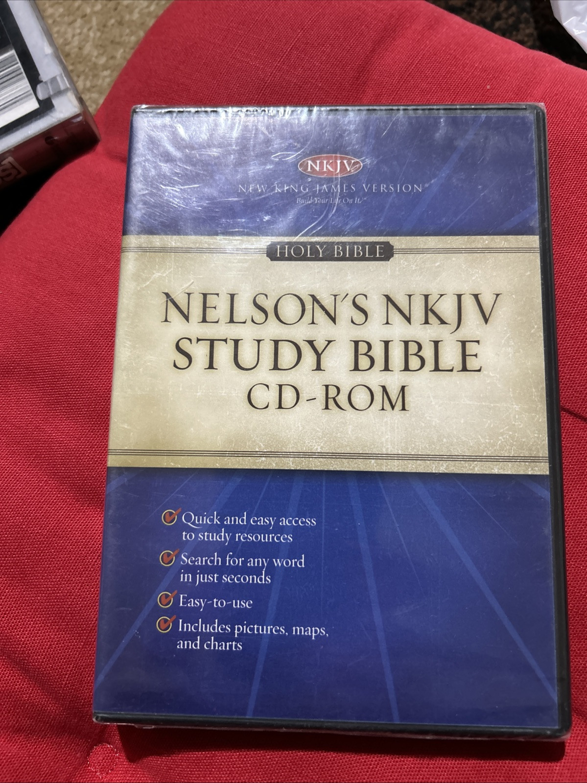 NKJV Study Bible by Nelson Reference Staff and Thomas Nelson Publishing Staff…