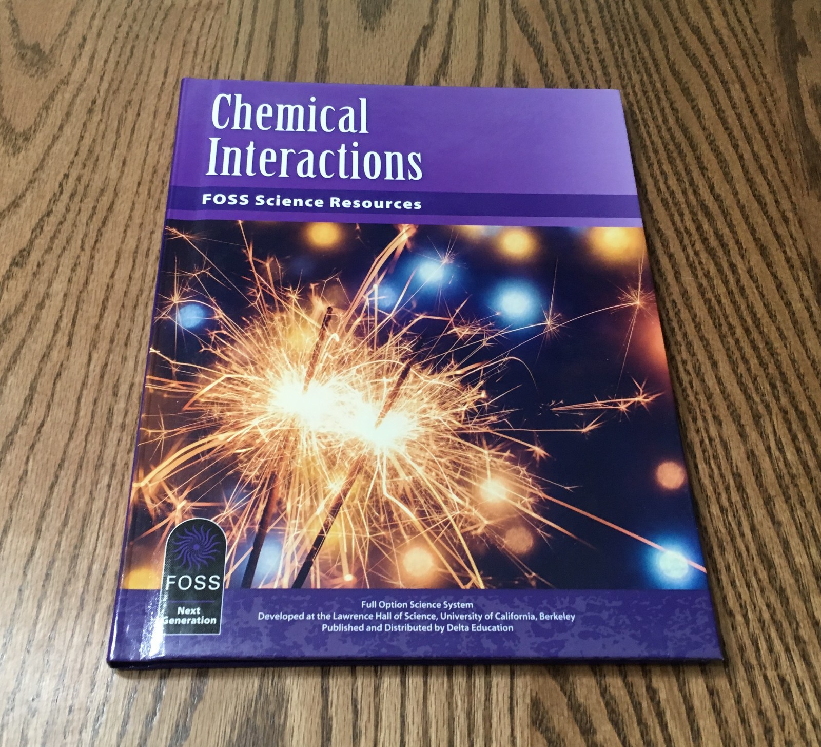 9 STUDENT TEXTS / FOSS SCIENCE / PHYSICAL, EARTH & LIFE SCIENCE GRADES 6 – 8 HC