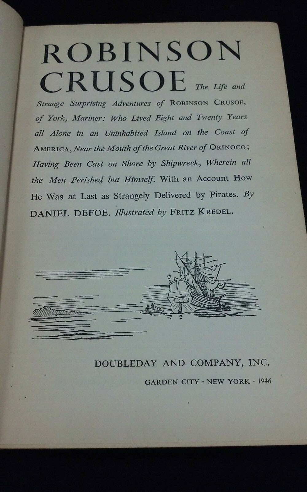 Daniel Defoe ROBINSON CRUSOE 1945 Hard Cover Book Doubleday 397 Pages