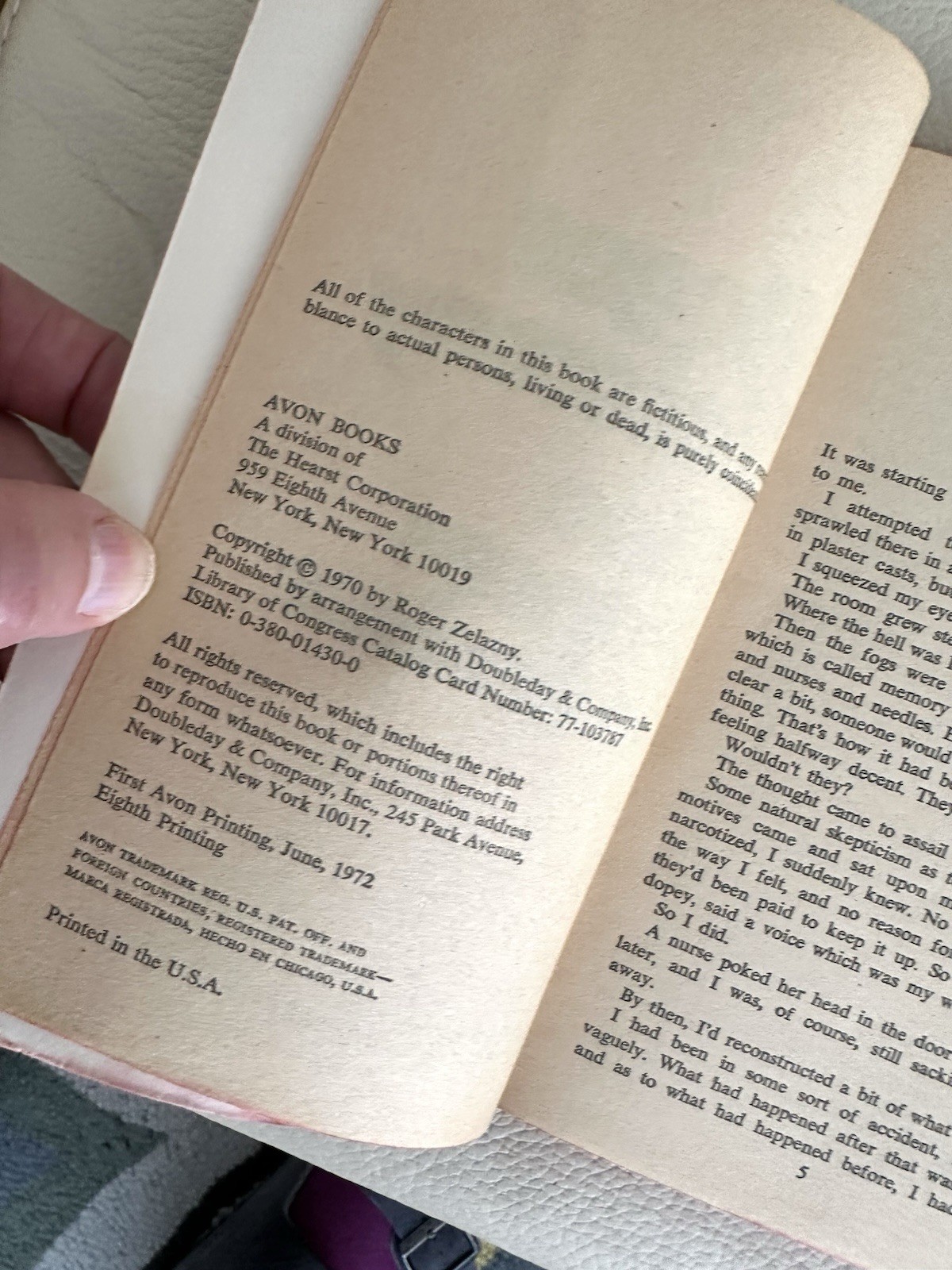 Roger Zelanzny SIGNED NINE PRINCES IN AMBER Paperback 1972
