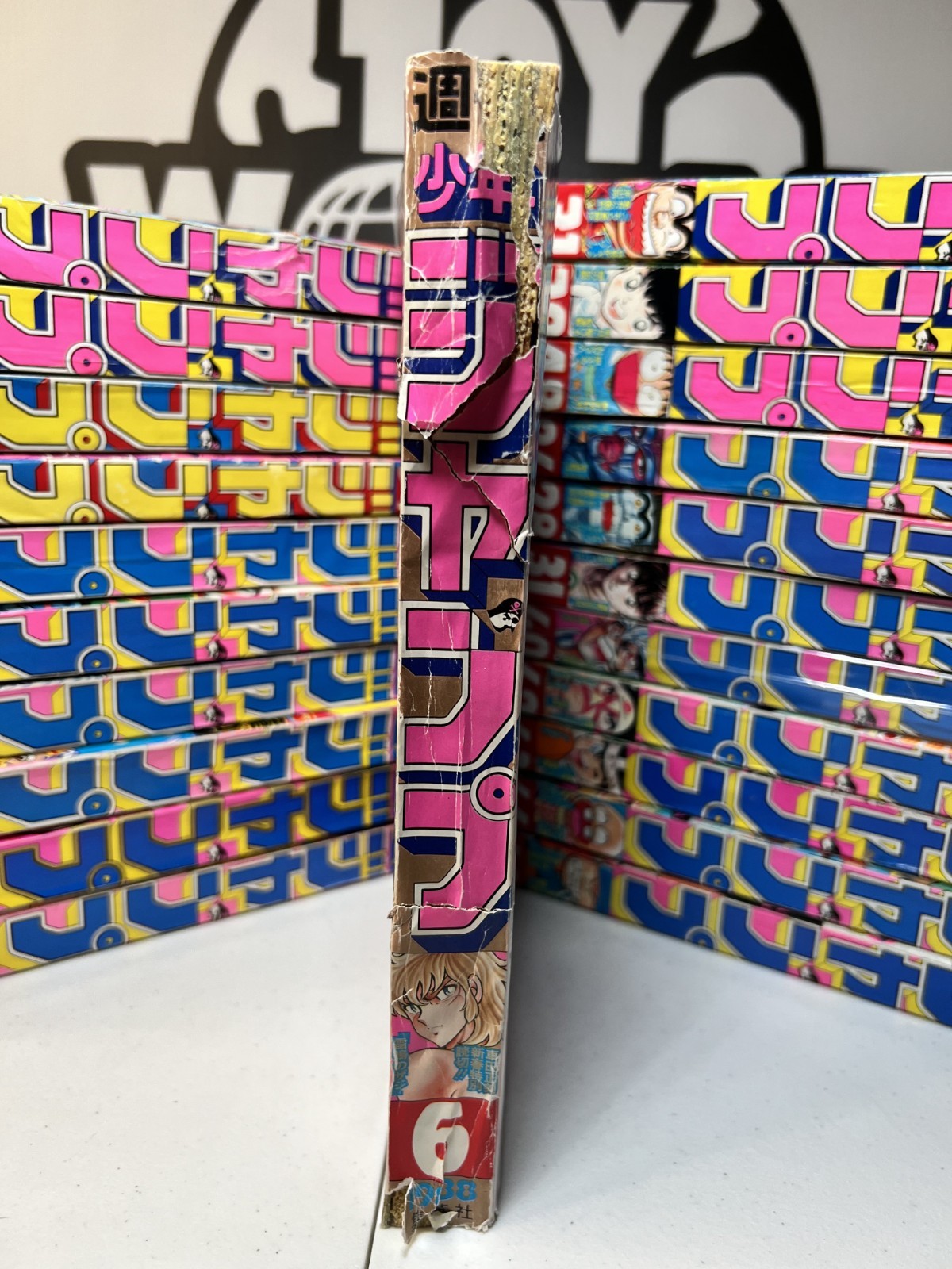 Weekly Shonen Jump #6 1988 Dragon Ball Manga Jojo Saint Seiya City Hunter Anime