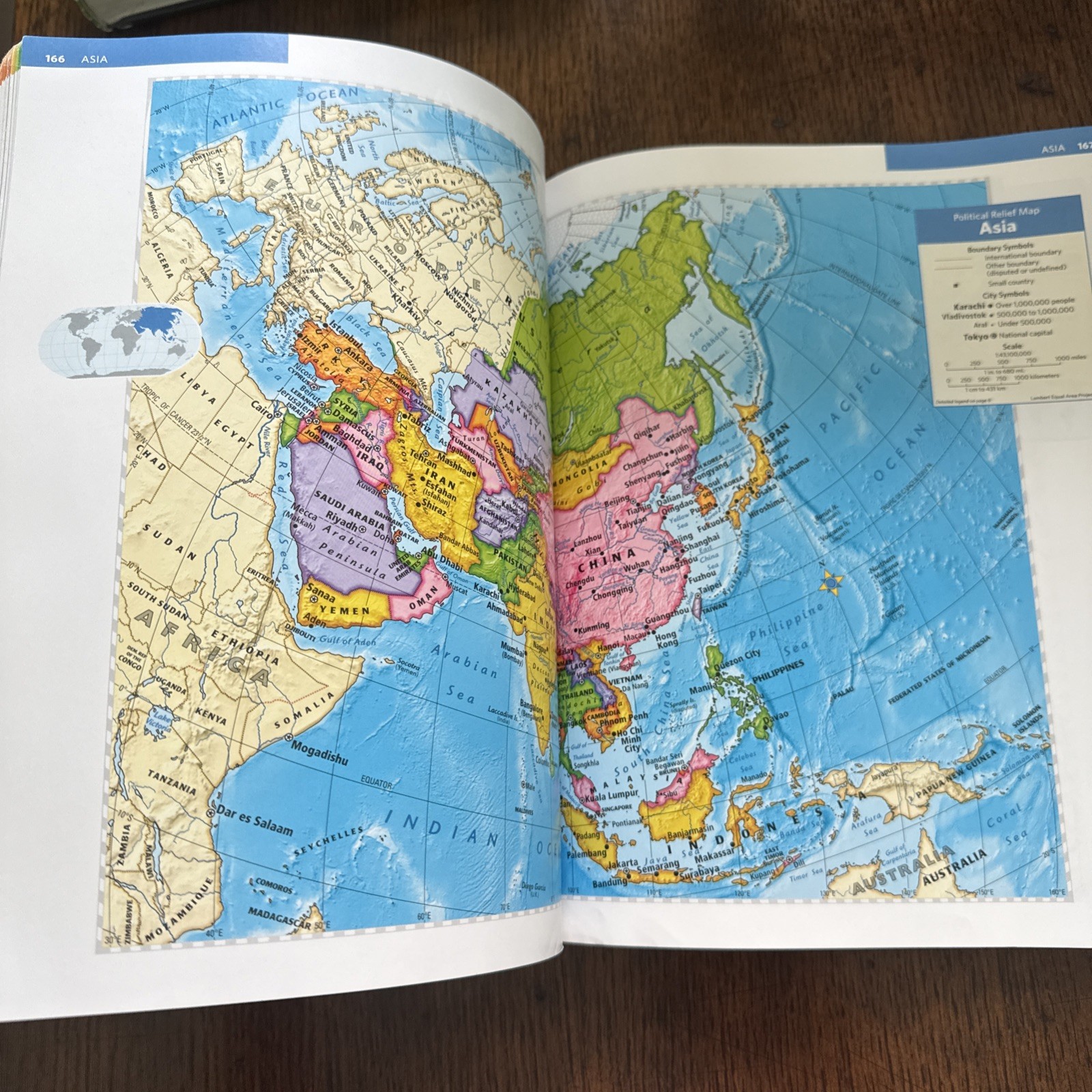The Nystrom Desk Atlas, 5th edition by N/A