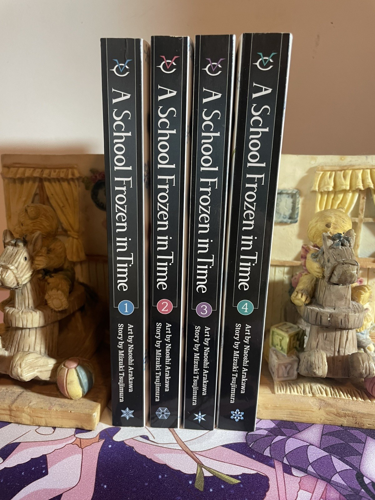 ☆ A School Frozen In Time ☆ Complete English Set 1-4 ☆ Naoshi Arakawa ☆