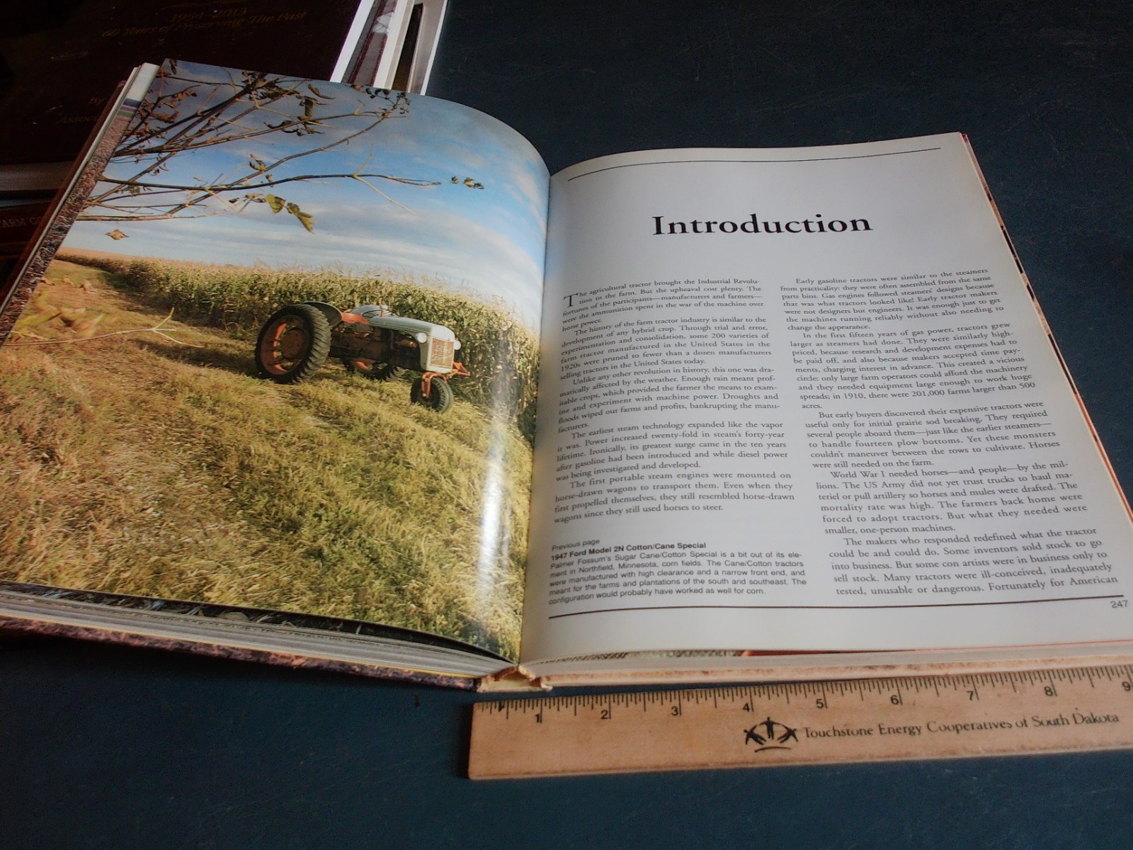 1999 HC Book America’s Classic Farm Tractors 431 Pages Lot 26-14