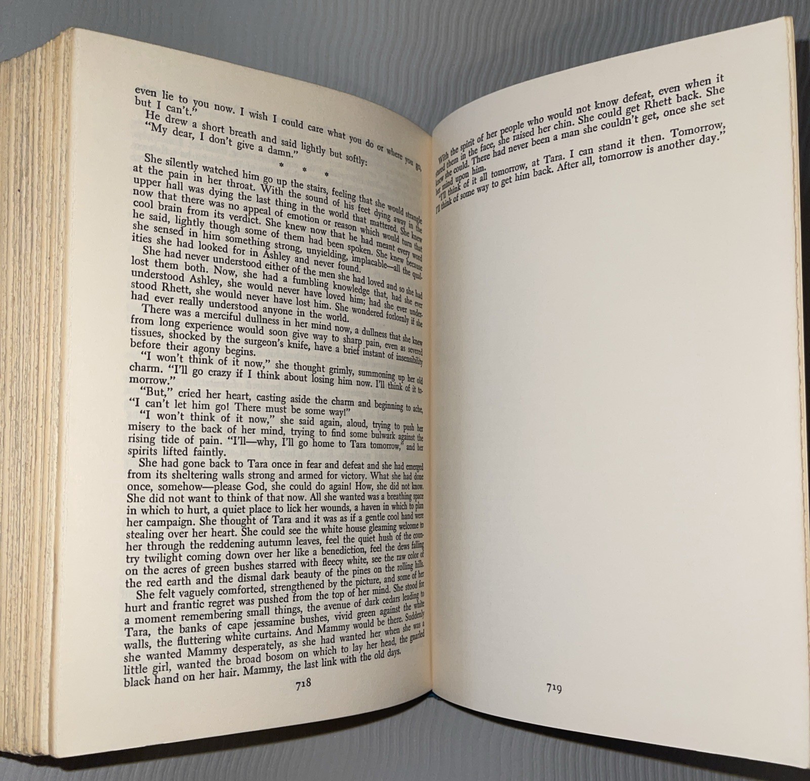 1964 Famous Novel “GONE with the WIND“ by Margaret Mitchell Hardcover 719 Pages