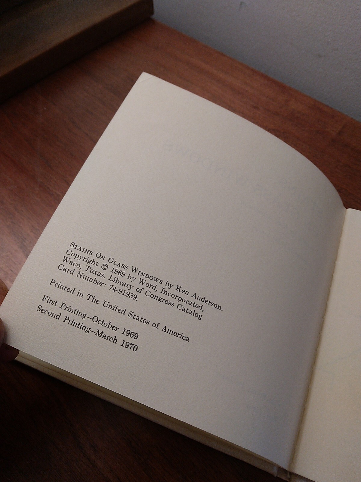 Ken Anderson: Stains on Glass Windows, Humorous Christian Poems. HC, 1970