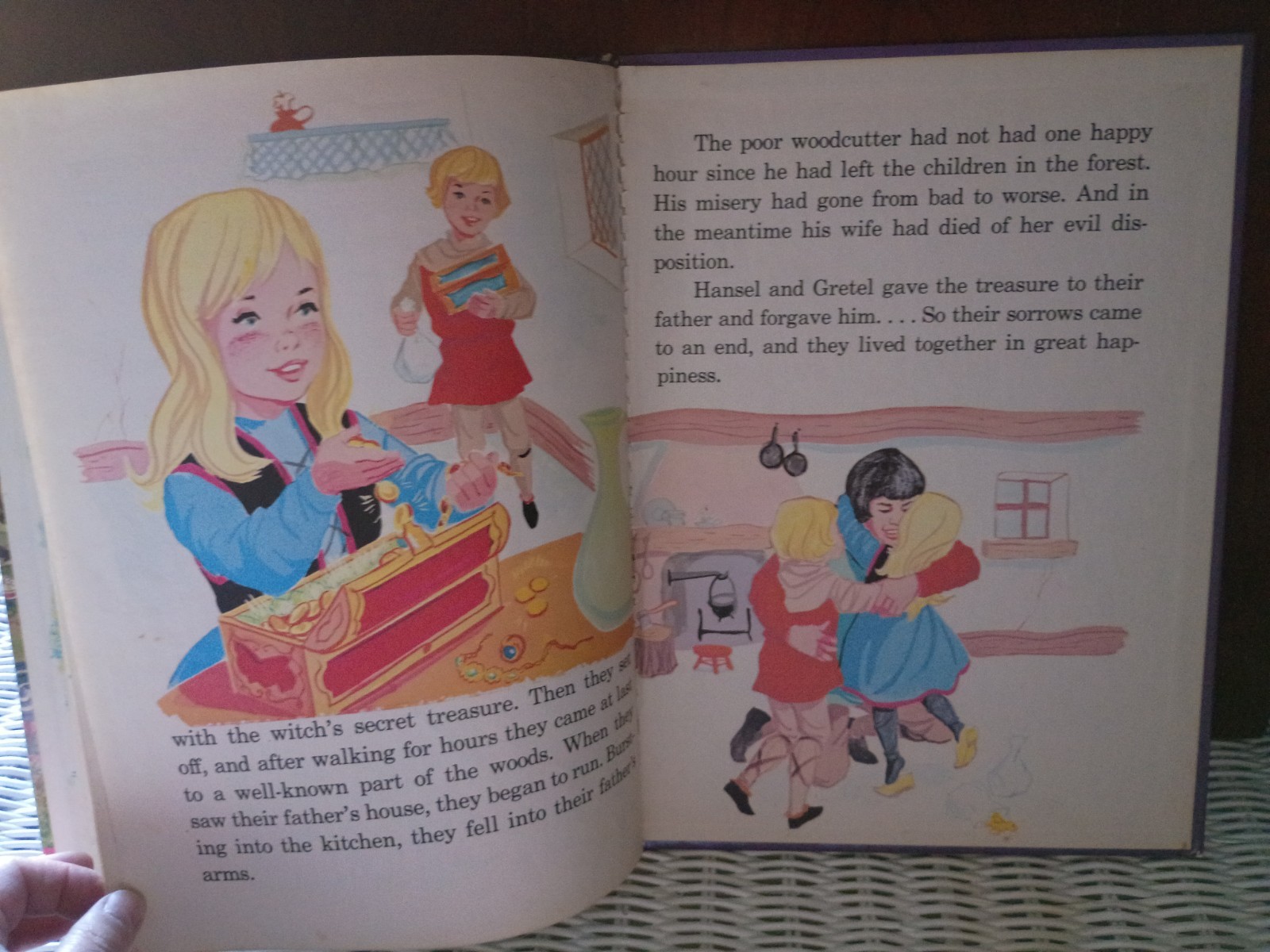 Hansel And Gretel – A Rand McNally Giant Book 1960 – Oversized 12.25” x 9.25”