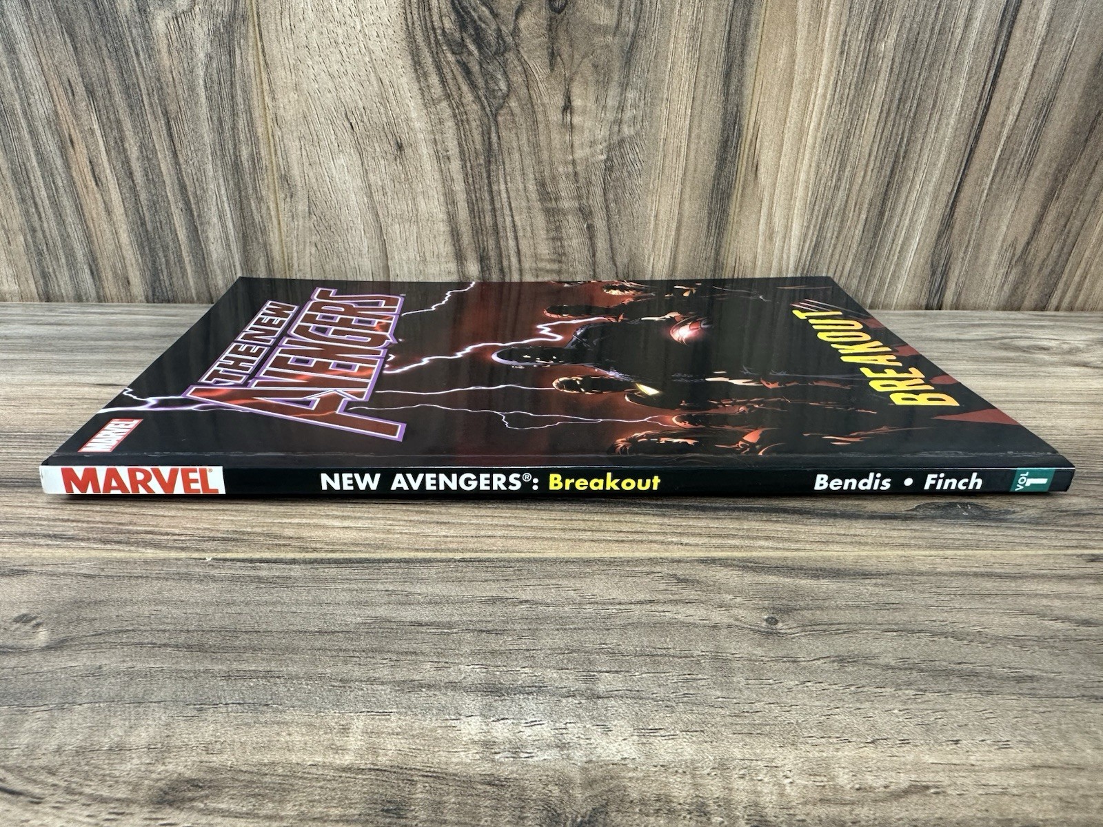The New Avengers Volume 1 Breakout TPB Marvel Brian Michael Bendis