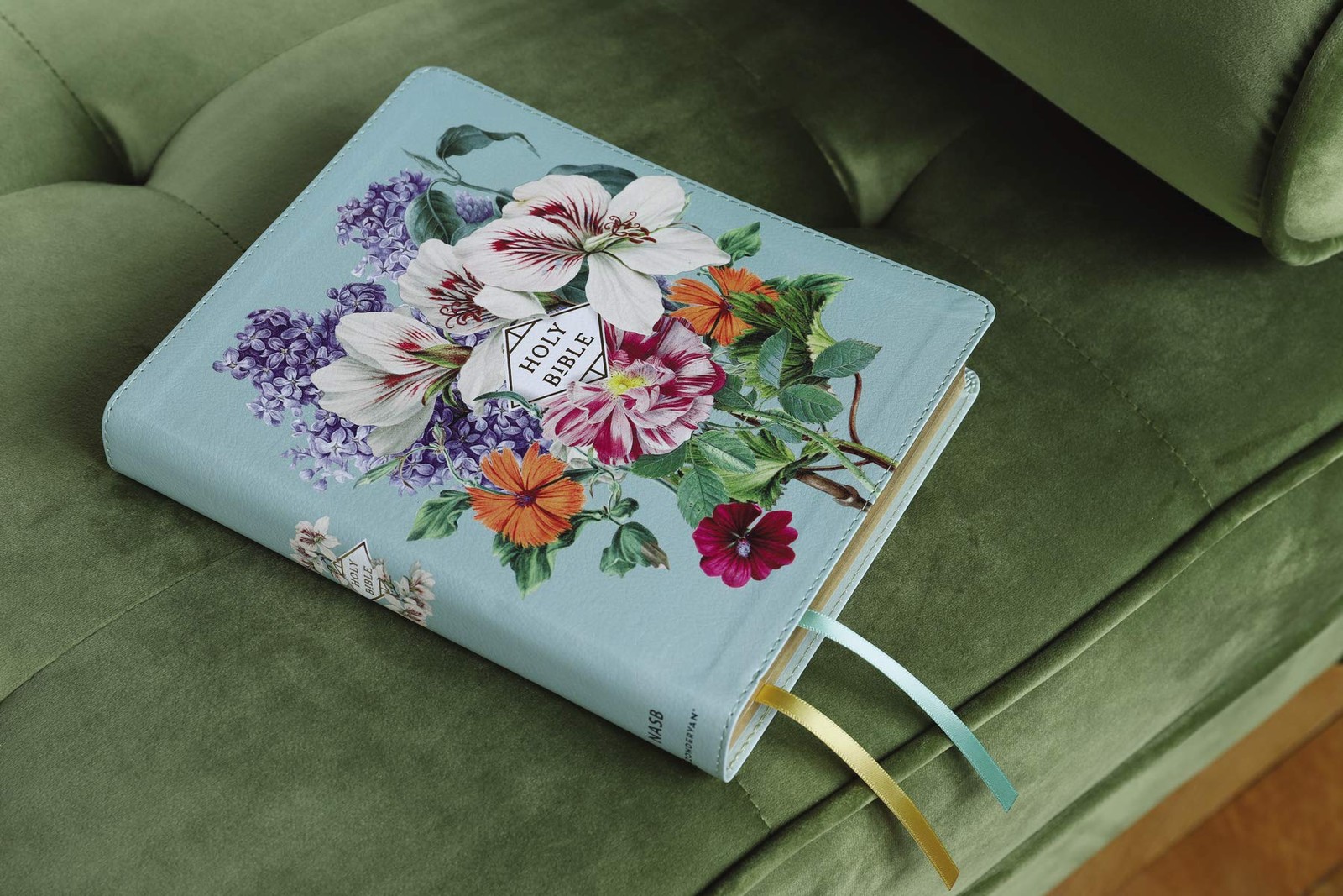 NASB Artisan Collection Leathersoft Bible Sage Floral, Red Letter, Comfort Print