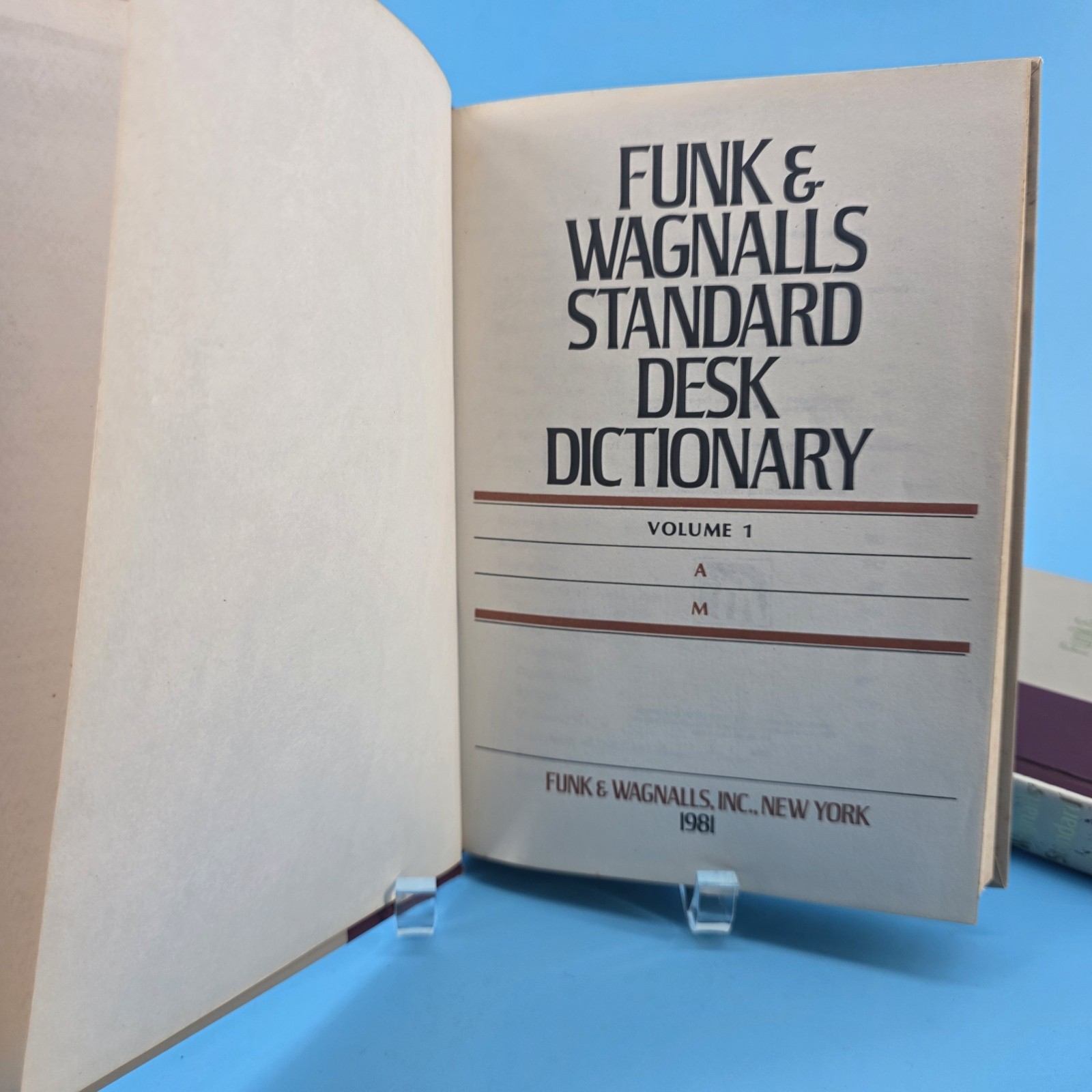 Vintage Funk And Wagnalls Standard 1981 Desk Dictionary Set Volume 1 &2