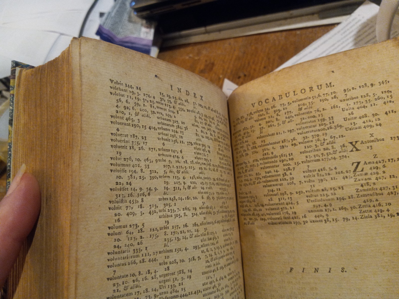 1788 JULIUS CAESAR W/3 FOLDOUT MAPS & FOLDOUT ILLUSTRATION! NICELY REBOUND!