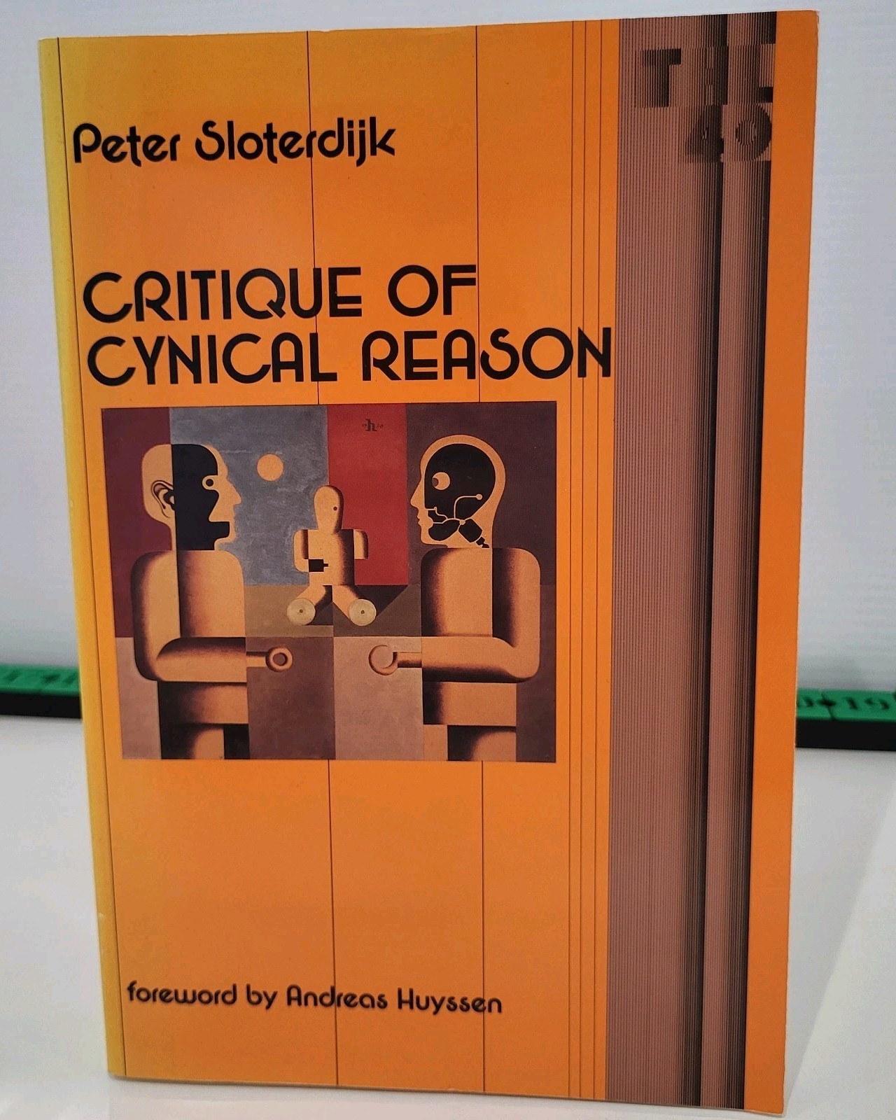Critique of Cynical Reason Theory and History of Literature Volume 40