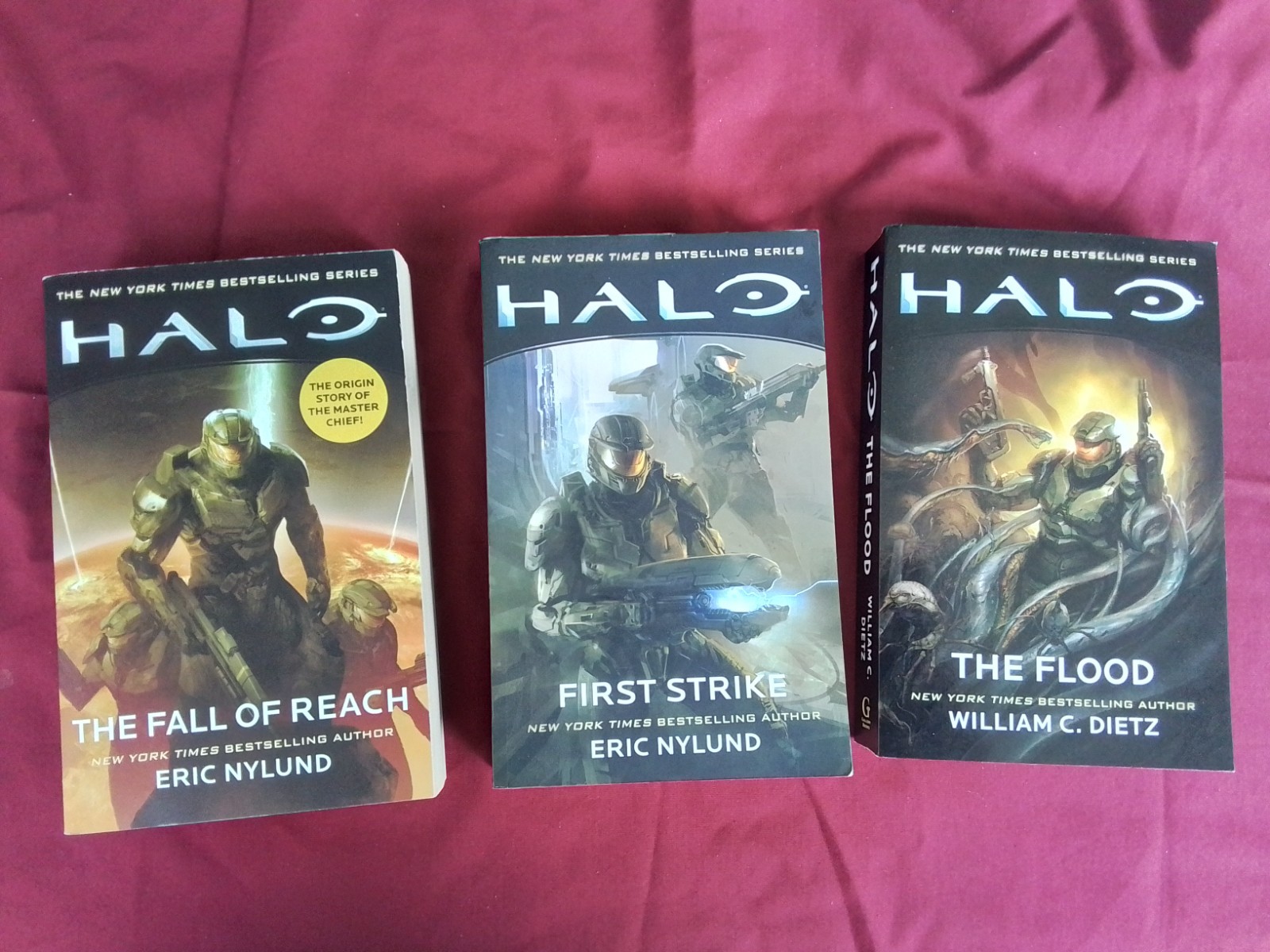 Halo novel lot (Halo: The Fall Of Reach. First Strike. The Flood)