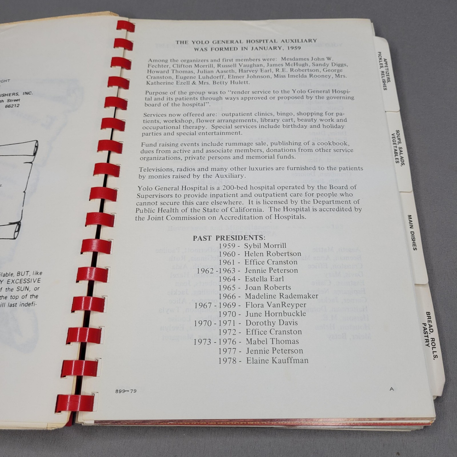 Vintage Yolo General Hospital Auxiliary Incredible Edibles Cookbook Woodland CA