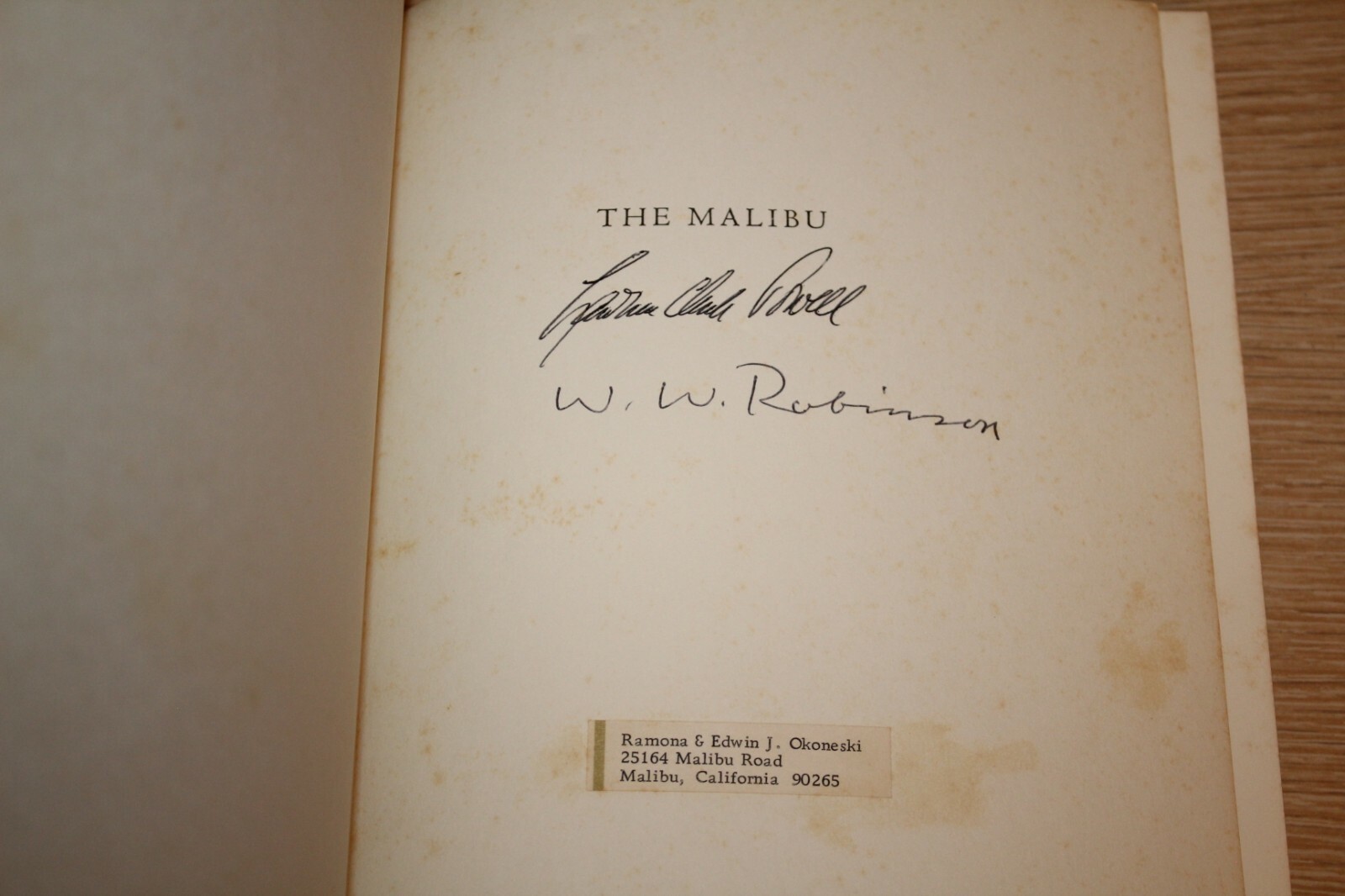 THE MALIBU Essays by W.W. Robinson Lawrence Clark Powell 1958 SIGNED Paperback