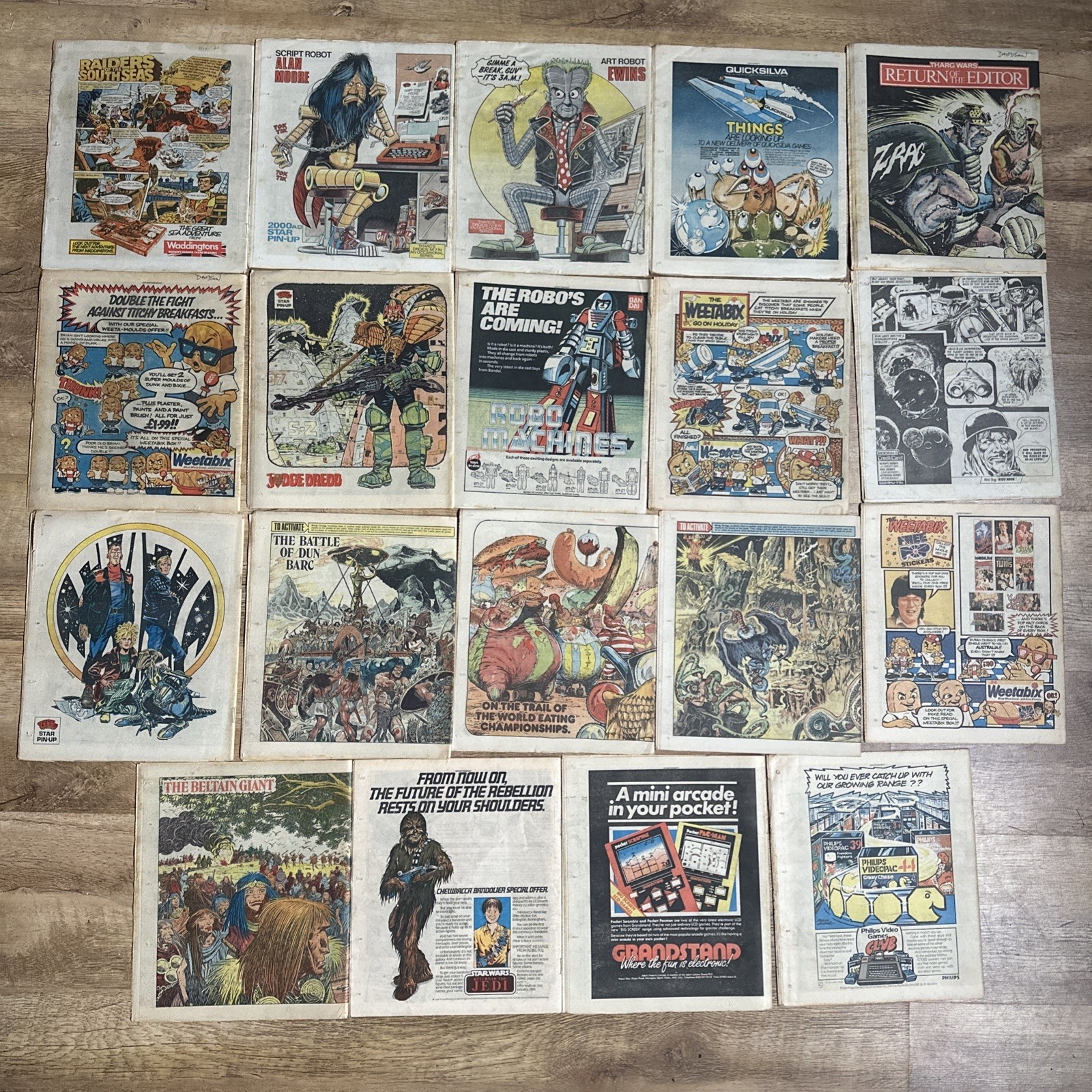 2000AD Progs Judge Dredd issues 321 – 339 job lot