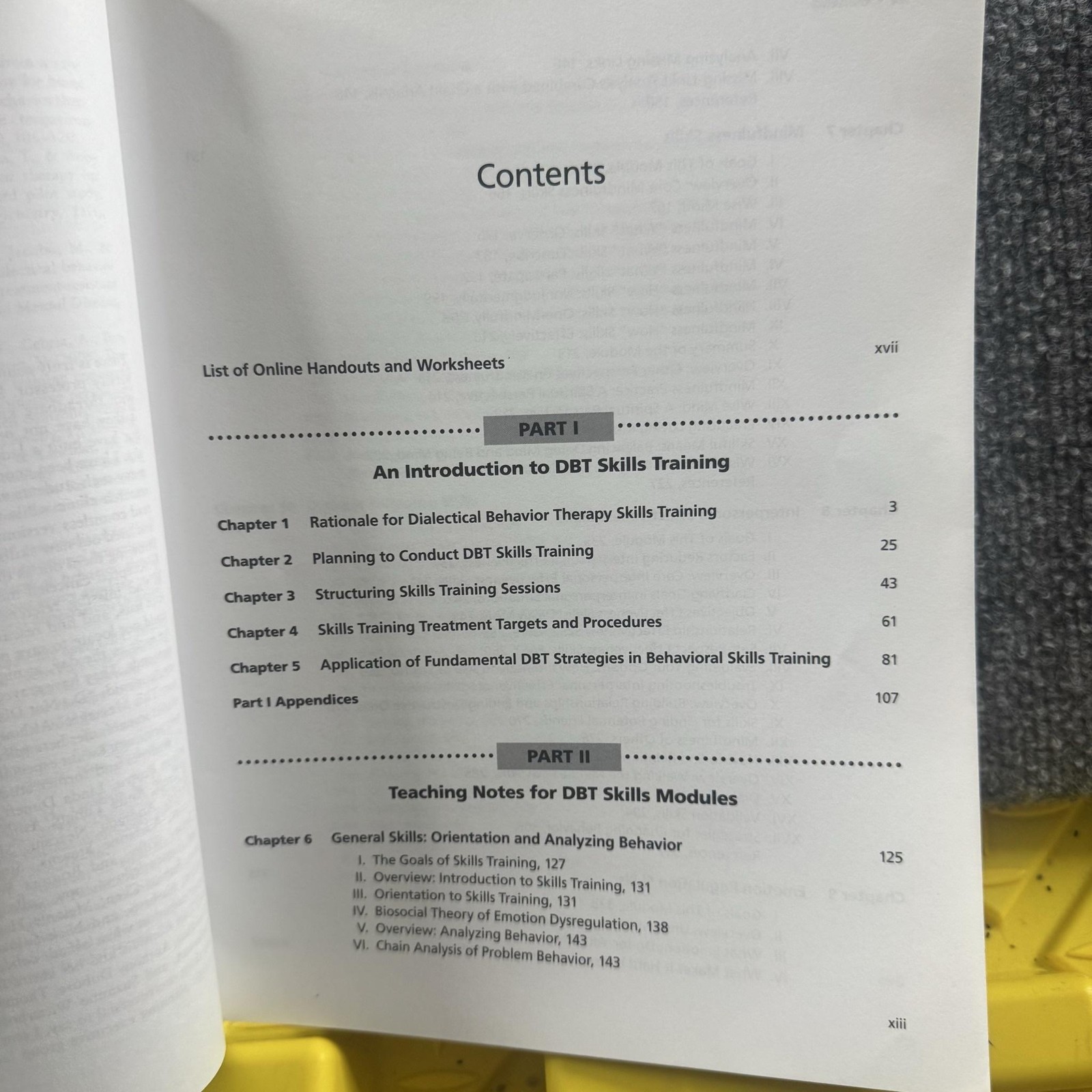DBT Skills Training Manual Second Edition Marsha Linehan PB Guilford Press Blue