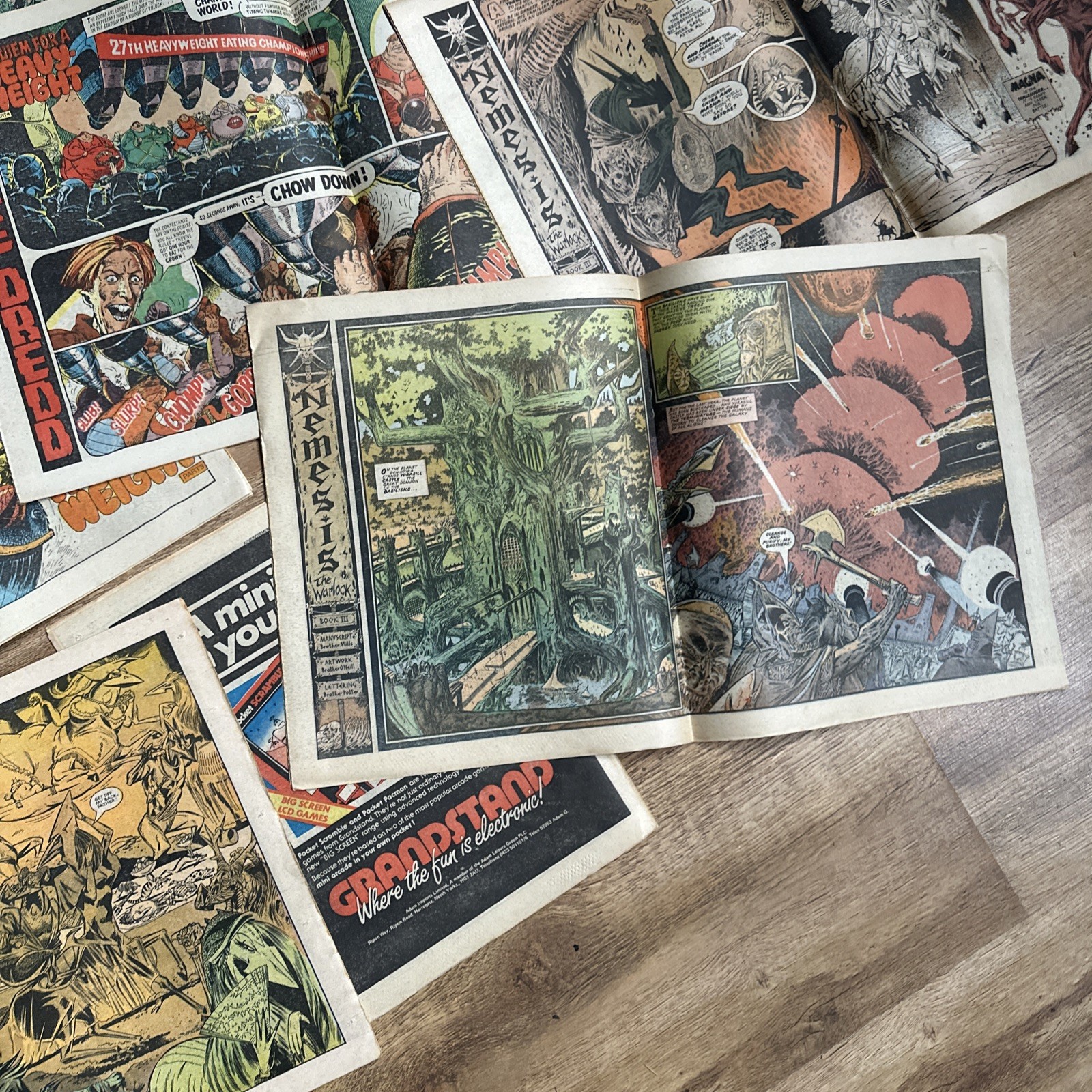 2000AD Progs Judge Dredd issues 321 – 339 job lot