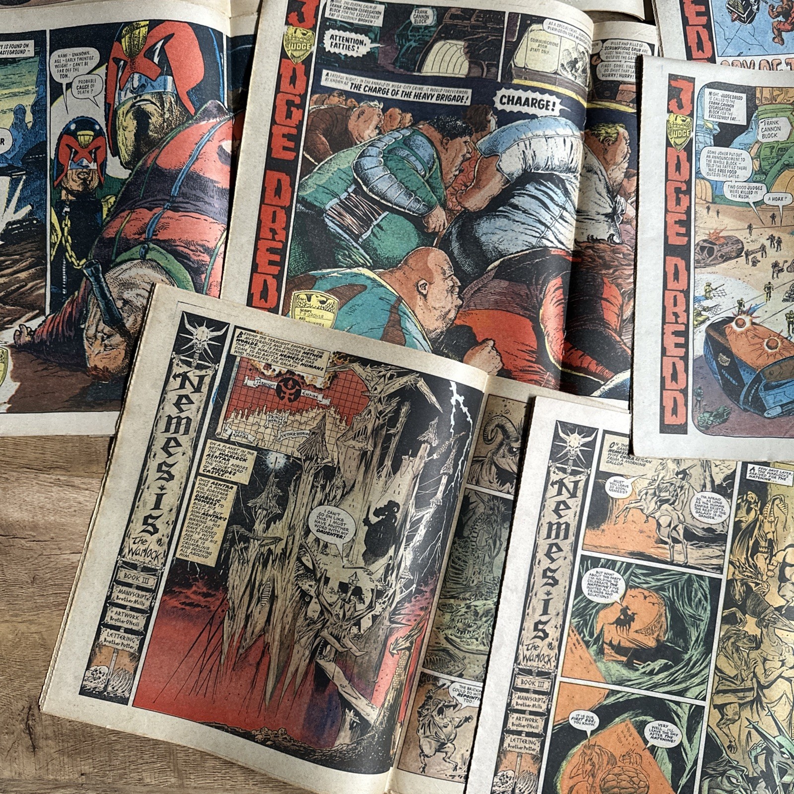 2000AD Progs Judge Dredd issues 321 – 339 job lot