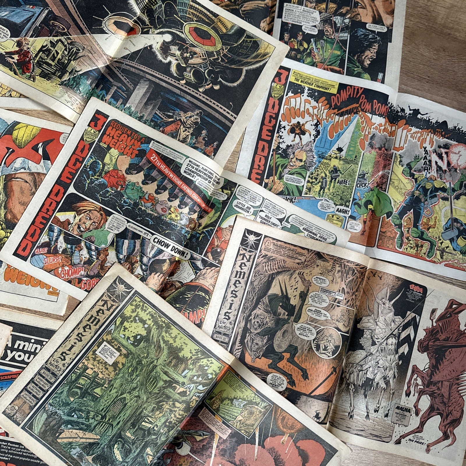 2000AD Progs Judge Dredd issues 321 – 339 job lot