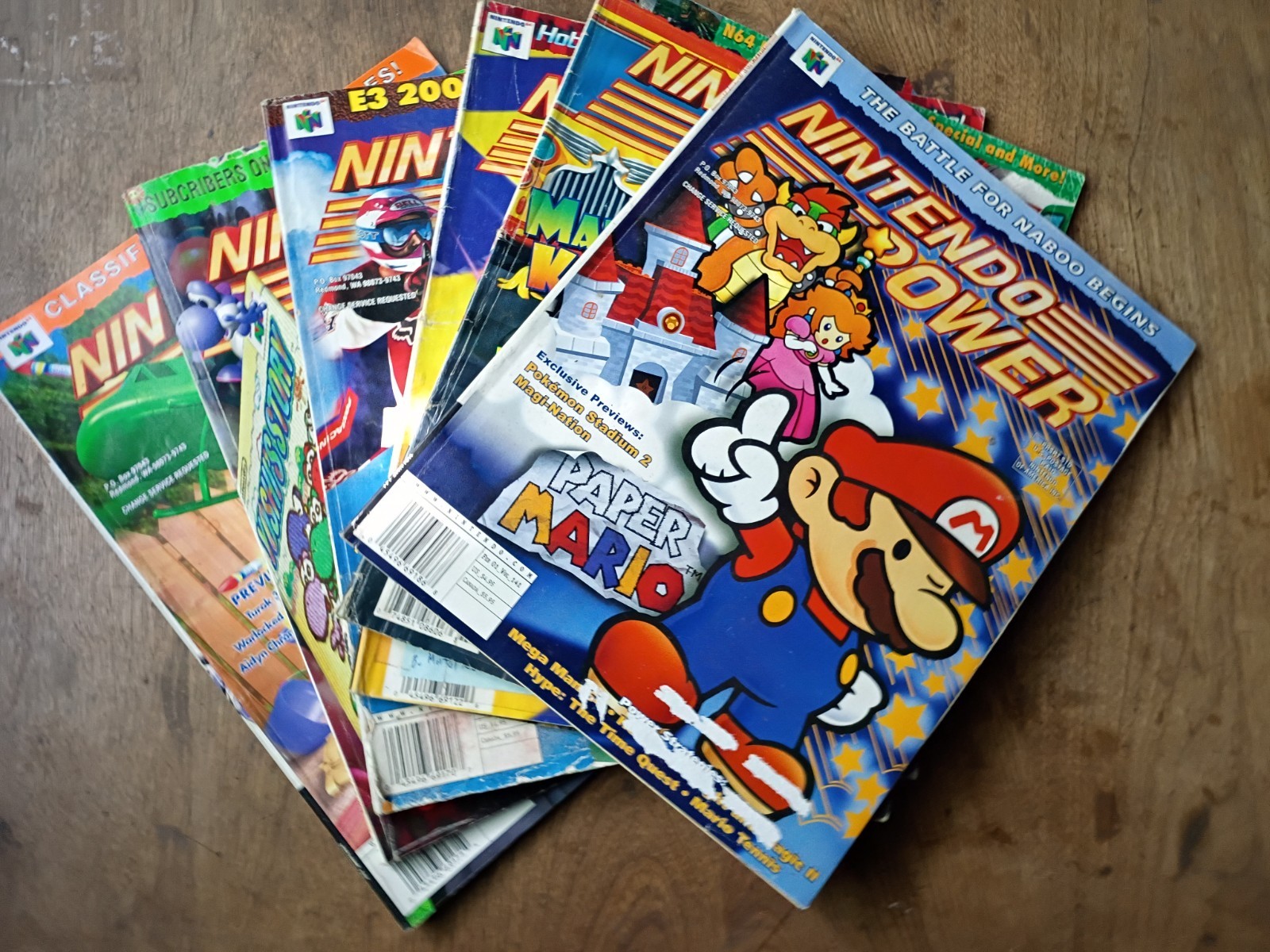 Nintendo Power Magazine Lot (6 Issues, 3 posters) N64 Years