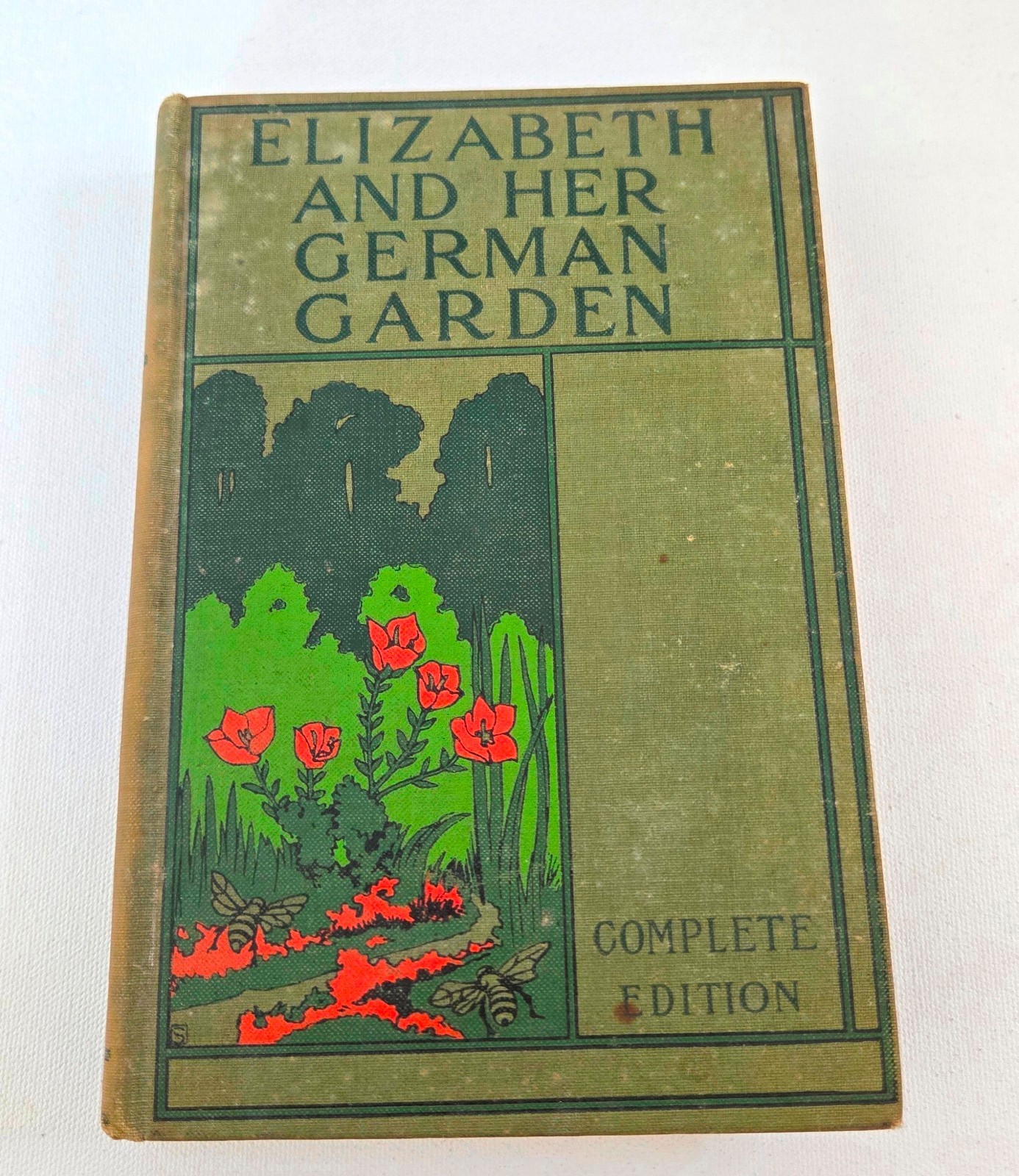 Elizabeth and Her German Garden HC 1902 The Macmillan Company, Complete Edition