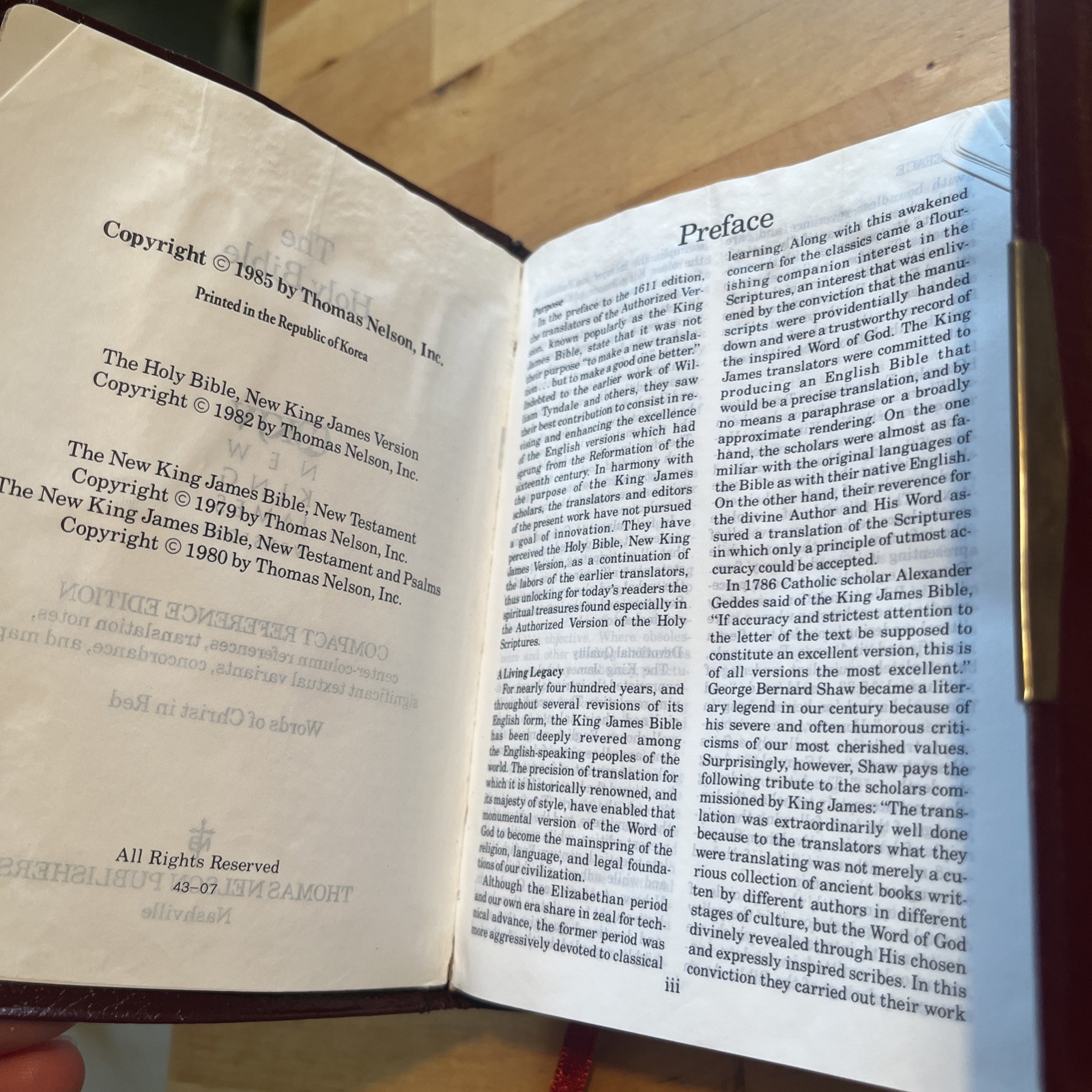 NKJV Holy Bible Nelson Publishers Bonded Leather Cover Snap 244SBG 1985 Compact