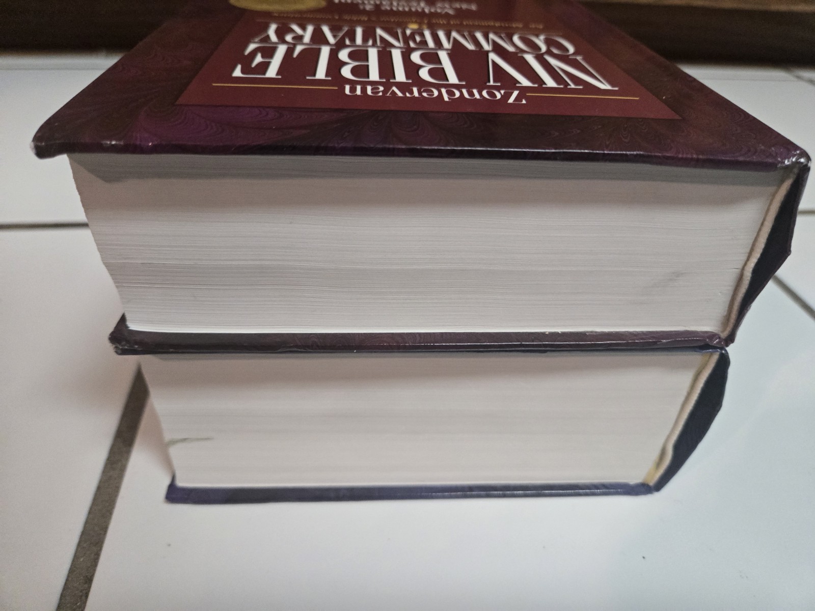 The Zondervan NIV Bible Commentary 2 Volumes Barker Kohlenberger 1994 Hardcover