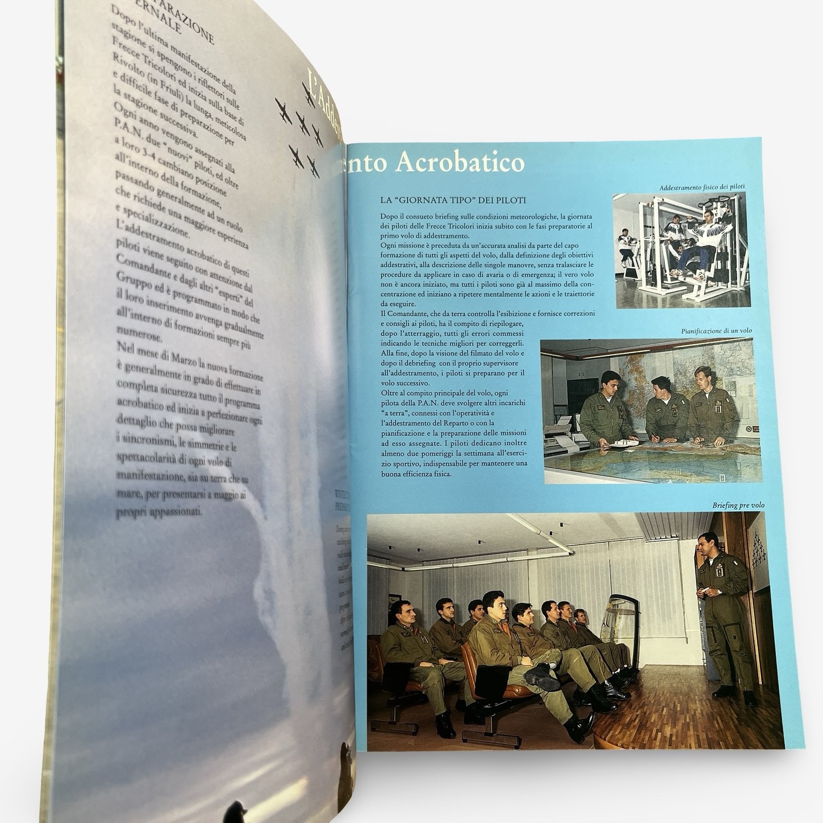 Frecce Tricolori 1996 Illustrated Brochure Pamphlet Aeronautica Militare