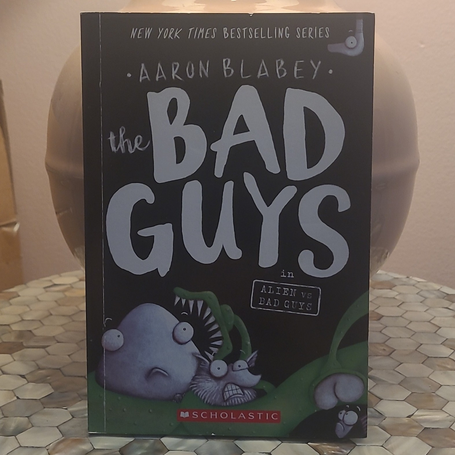Aaron Blabey The Bad Guys: Alien vs Bad Guys Paperback Illustrated 2017