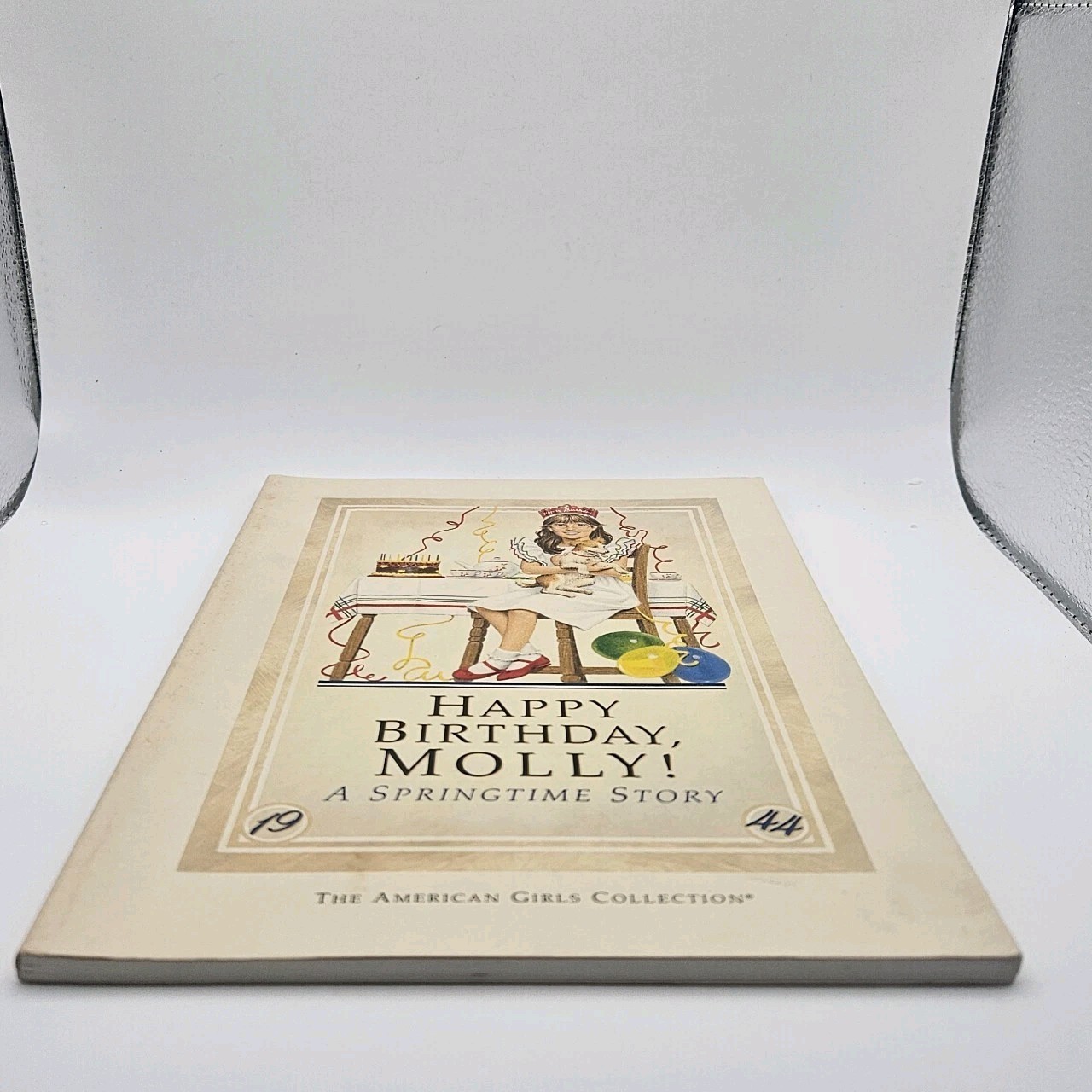 Vtg First Ed. 1987 Happy Birthday, Molly!An American Girl Book 8.5 x 6 x 0.2