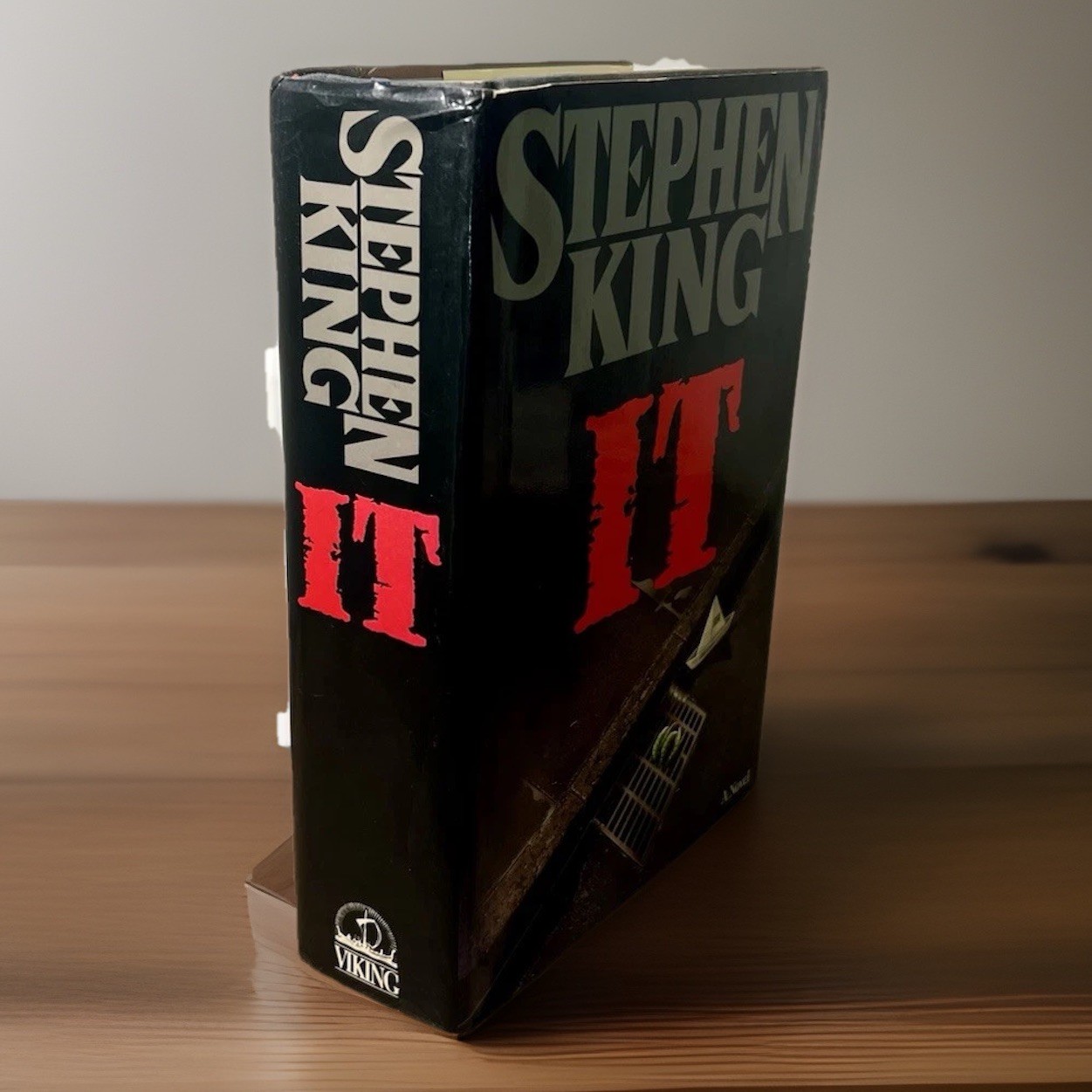 Stephen King IT 1st Edition 1986 Viking Hardcover [True 1st Printing] DJ $22.95