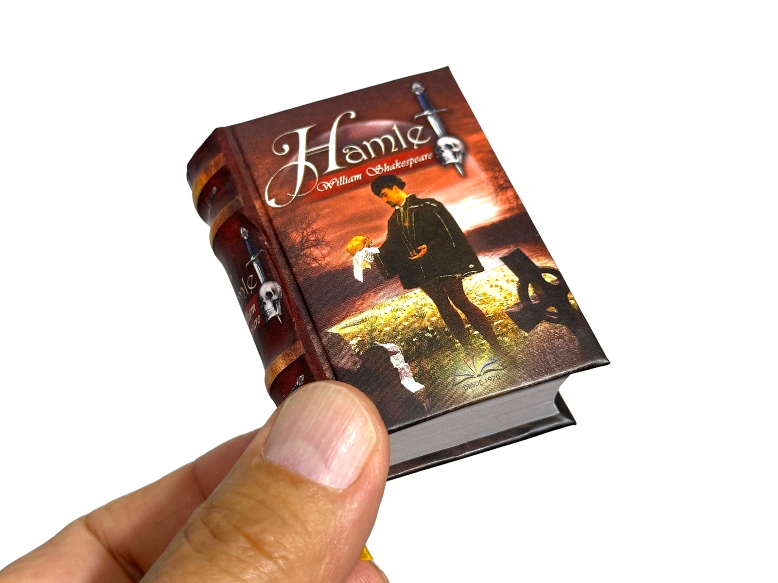 Beautiful Hamlet by William Shakespeare mini book hardcover 430 pages in Spanish