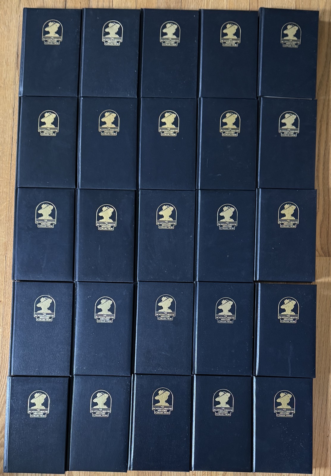 Near Complete Set AGATHA CHRISTIE Bantam Leather Leatherette Lot 81