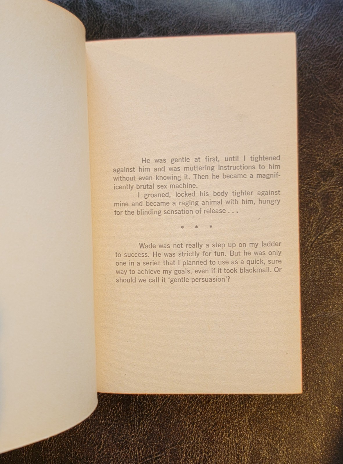 Blackmail Bitch Ray Wilde PEC Book N161 PBO 1967 Doug Weaver GGA RARE WOW!